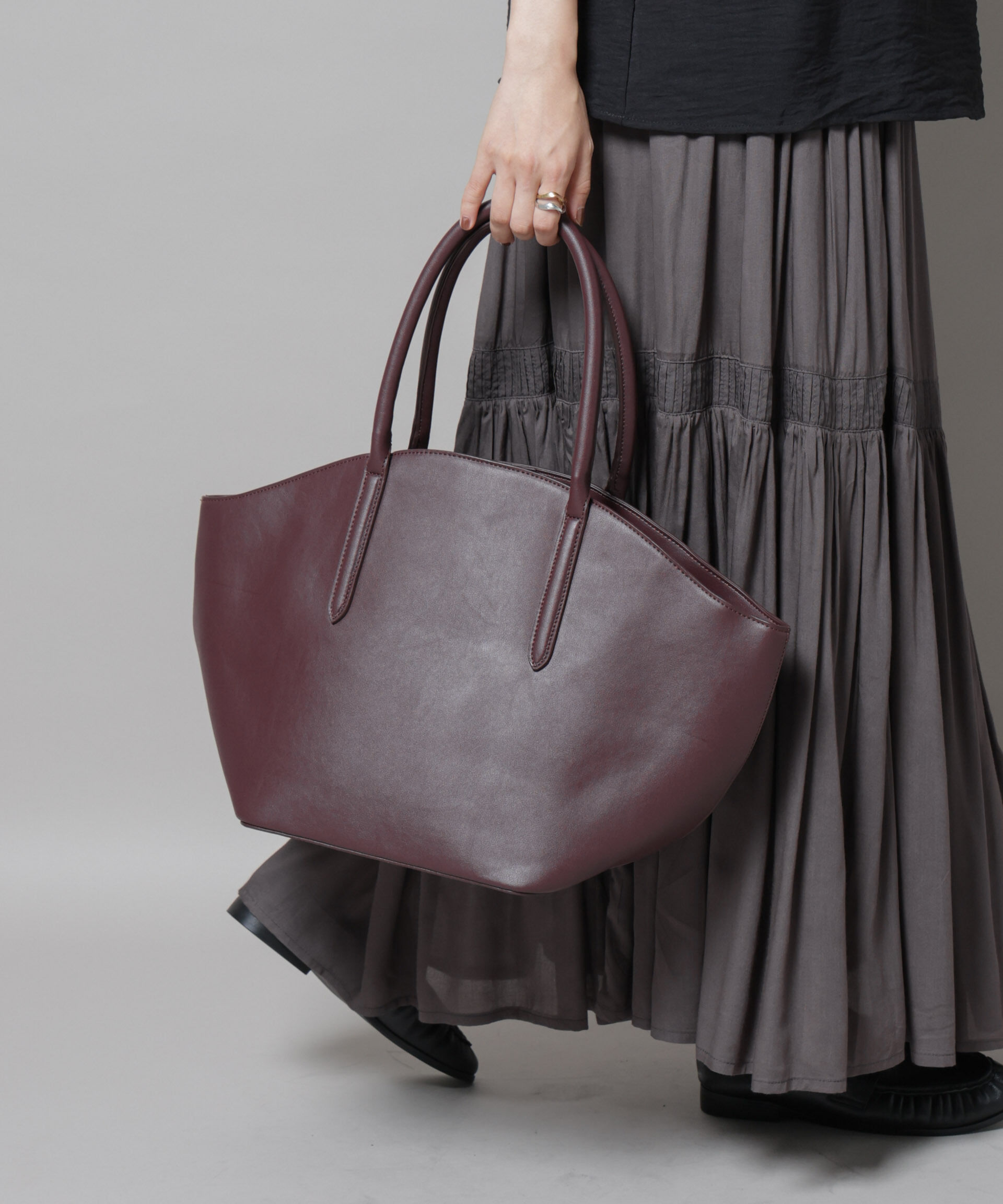 nano･universe「ラウンドシンプルトートバッグ」|ショルダー・メッセンジャー|ブラウン