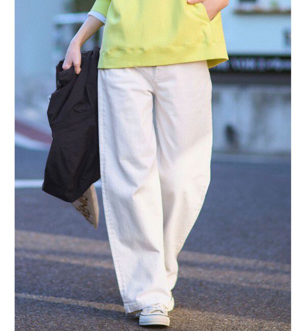 23区「【滝沢眞規子さん着用/VERY・Oggi掲載】23区DENIM ストレッチ ワイドパンツ」|デニム|ホワイト系