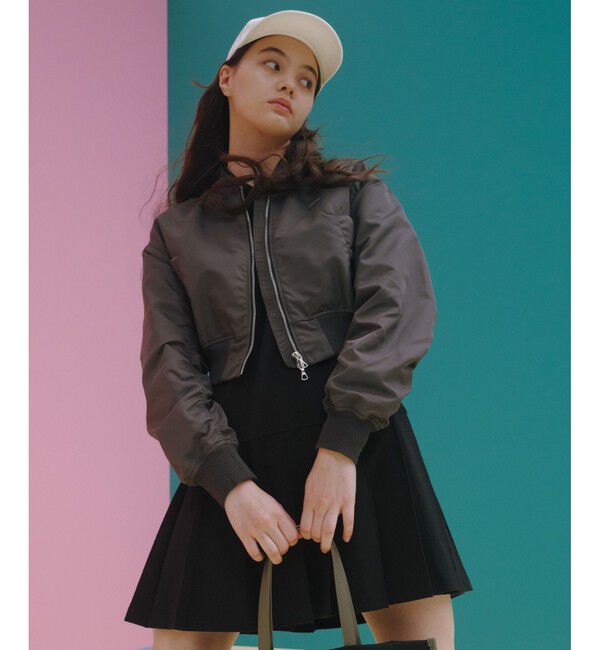 LACOSTE「クロップド丈 ショートMA-1ジャケット」|ブルゾン・スタジャン|