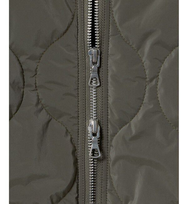 LACOSTE「THERMORE中綿 ひょうたんキルティング ハイネックジップブルゾン」|ブルゾン・スタジャン|