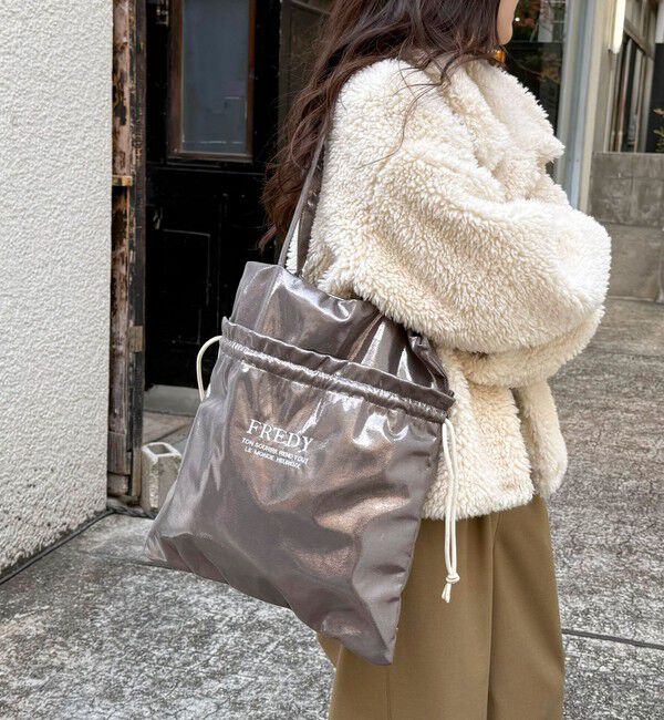 fredy emue「シャイニーアウトポケット刺しゅうトートバッグ」|トートバッグ|