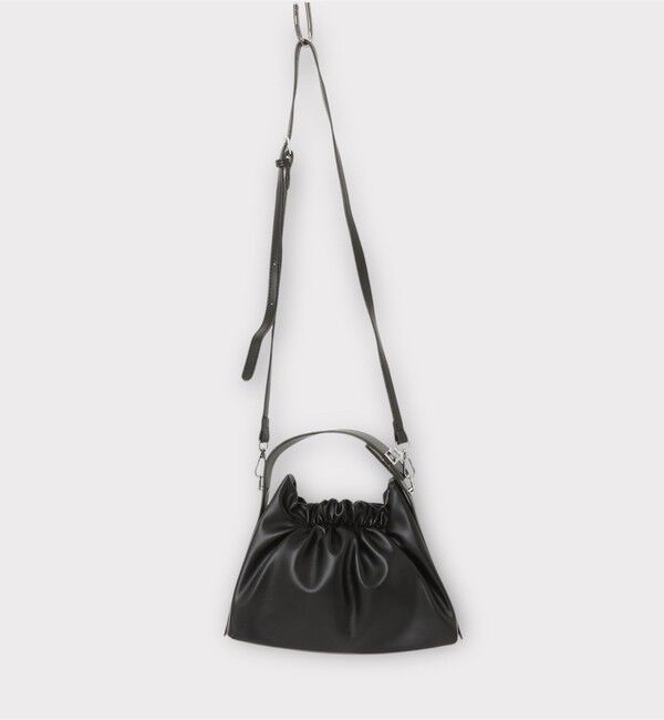 fredy emue「ギャザー三角ワンハンドルバッグ」|ショルダー・メッセンジャー|