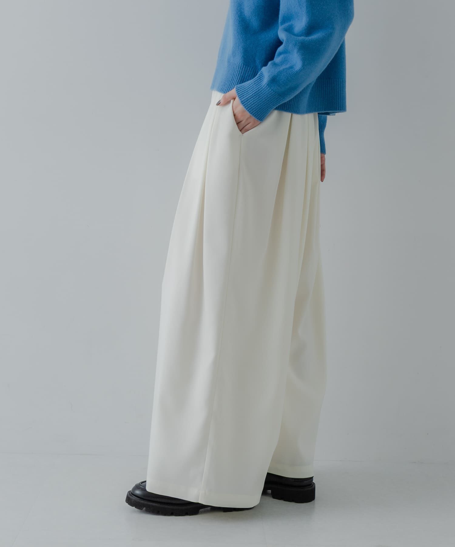 URBAN RESEARCH「ストレッチタックギャザーワイドパンツ」|その他|