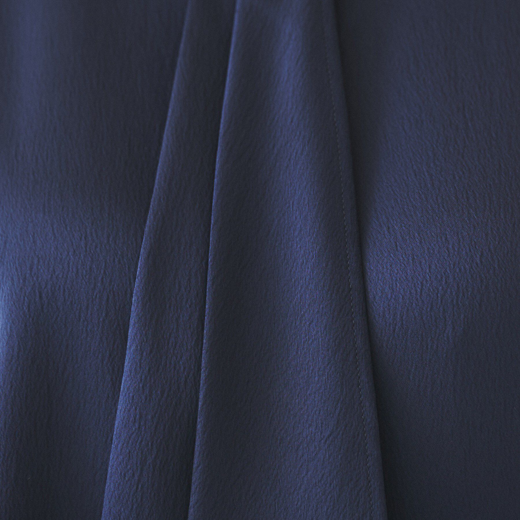 UNTITLED「【通勤】サテン ラッフル風ブラウス」|シャツ・ブラウス|