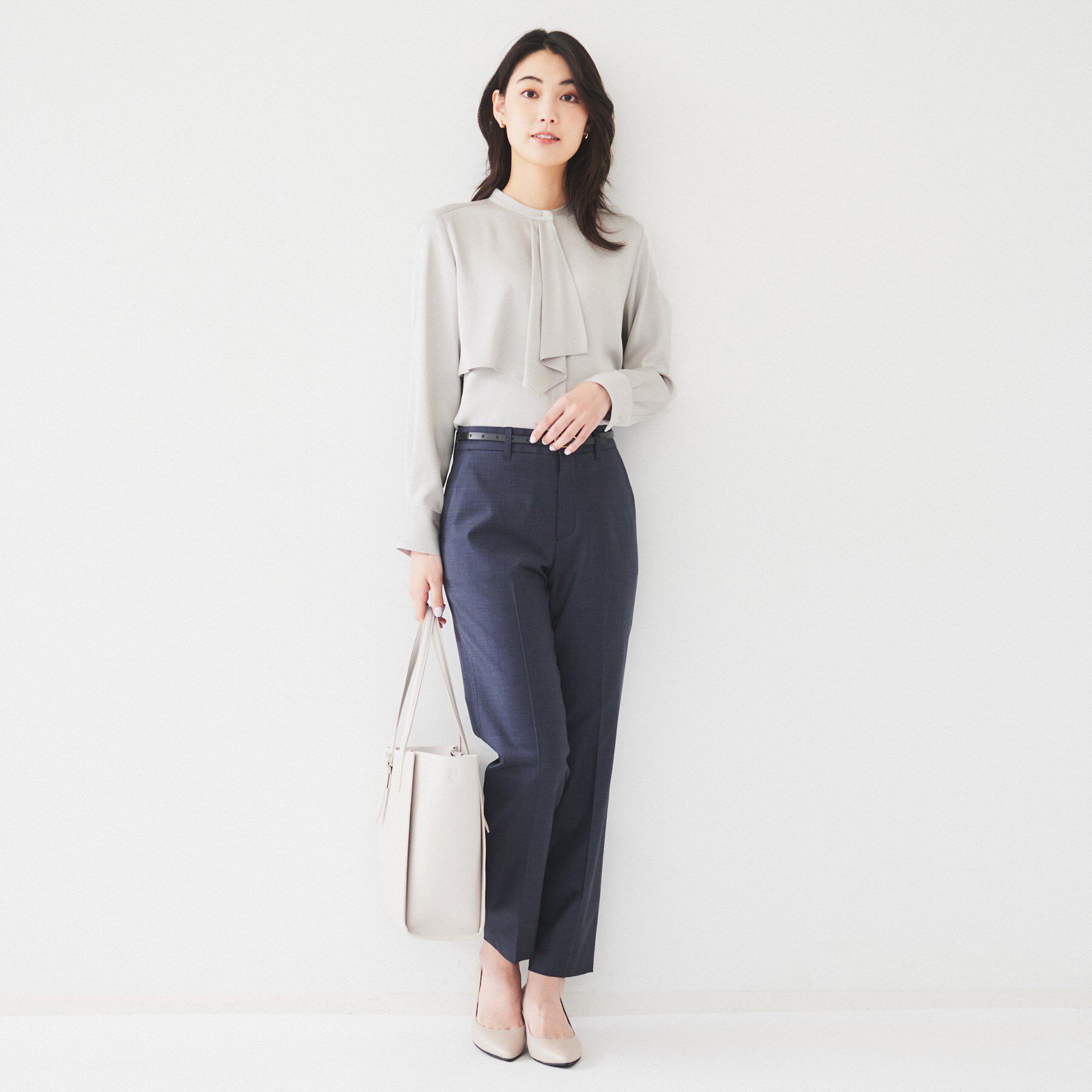 UNTITLED「【通勤】サテン ラッフル風ブラウス」|シャツ・ブラウス|