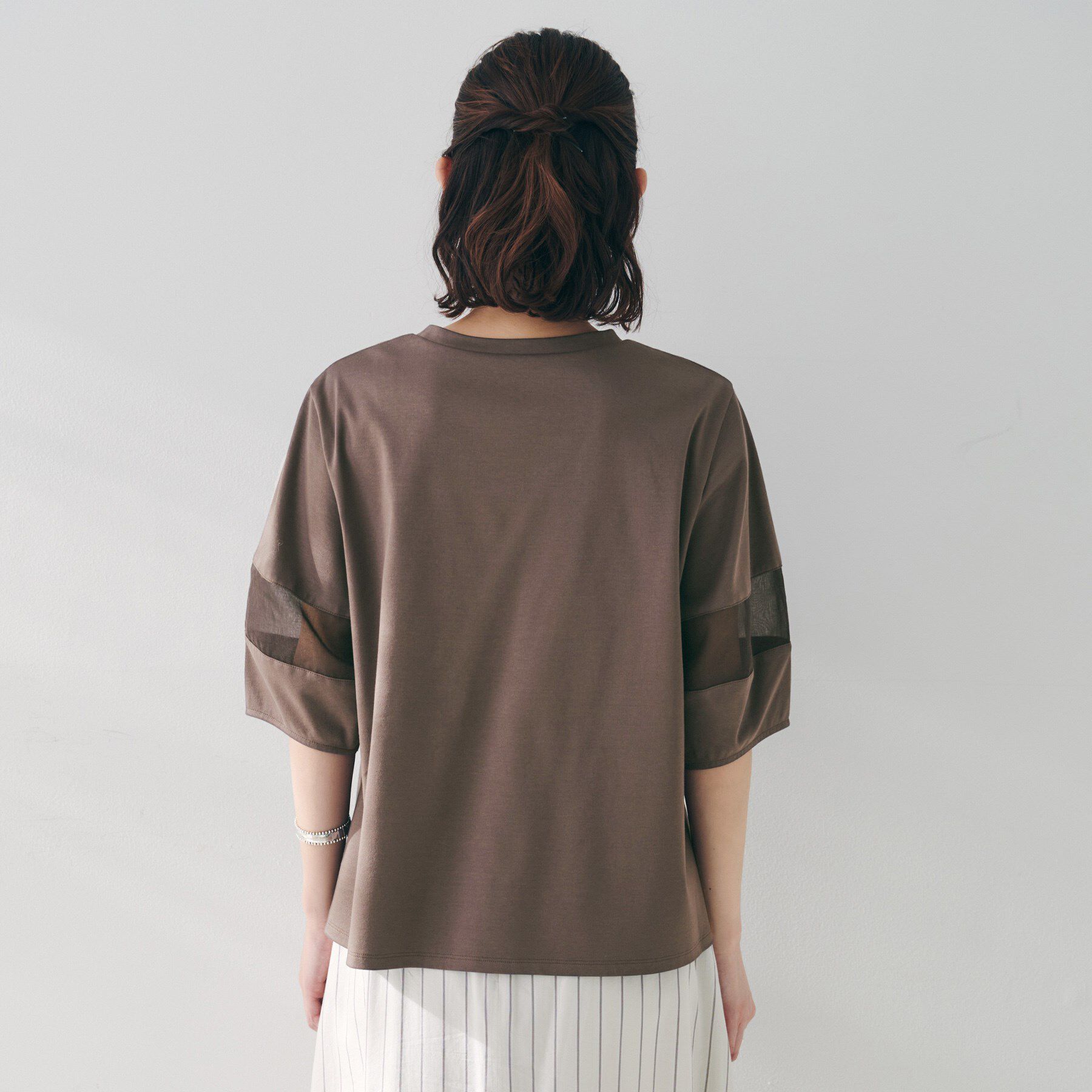 UNTITLED「【二の腕カバー/接触冷感】袖オーガンジープルオーバー」|Tシャツ・カットソー|