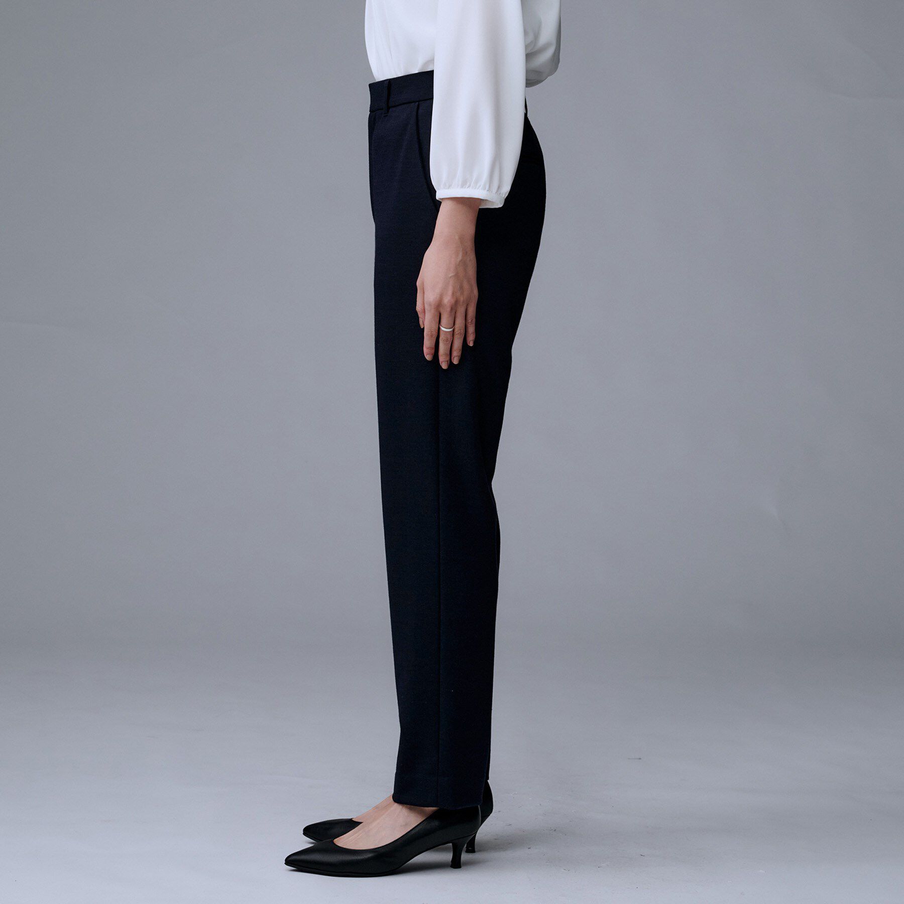 UNTITLED「【洗えるスーツ／ストレッチ】ウール混ジャージ テーパードパンツ」|その他|