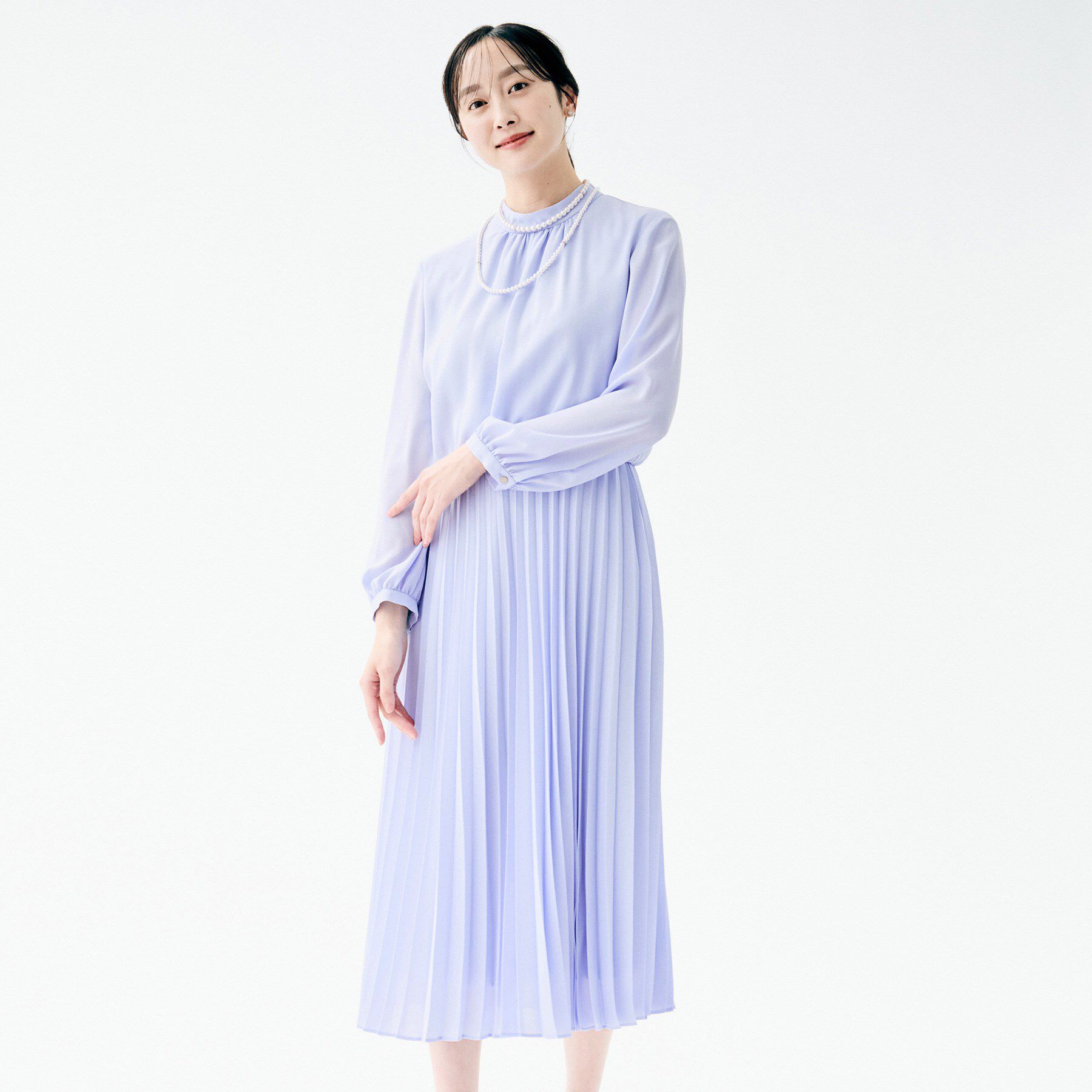 UNTITLED「【フォーマル/洗える】ボウタイ プリーツワンピース」|ワンピース|