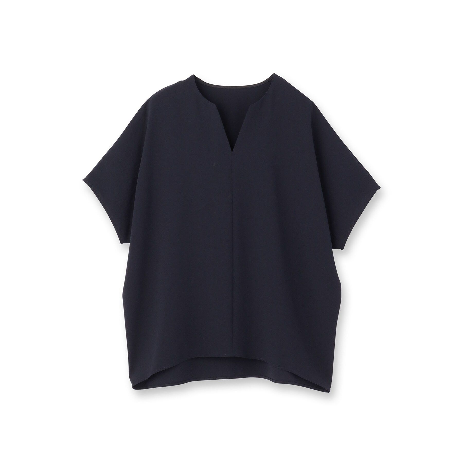 UNTITLED「【夏の名品セットアップが今年も登場！/はっ水/遮熱】リラクミスト キーVネックブラウス」|シャツ・ブラウス|