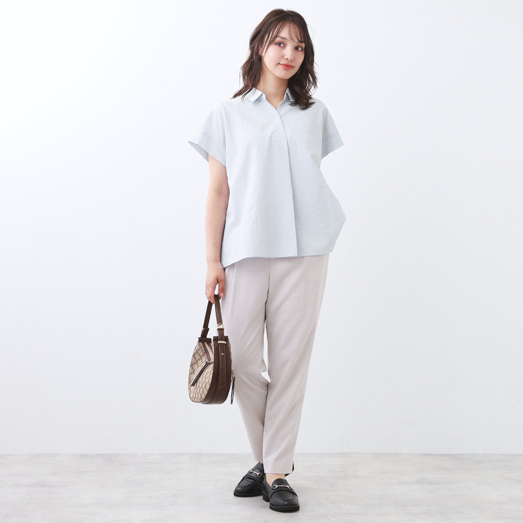 Reflect「【二の腕さりげなくカバー】シャツ衿オフボディブラウス」|シャツ・ブラウス|