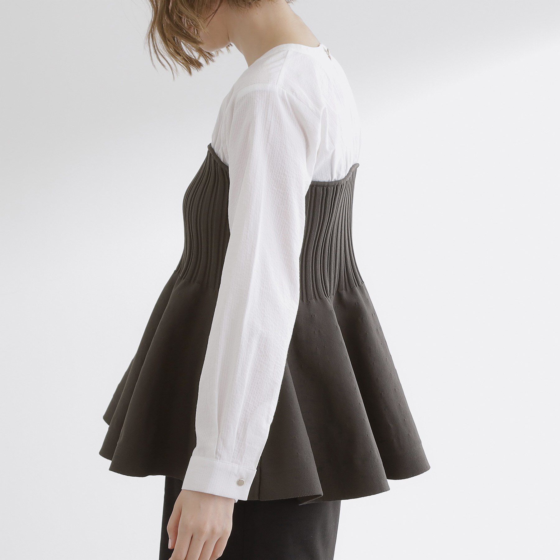 grove「一枚でトレンド完成！体型カバーも叶うニットビスチェドッキングブラウス」|シャツ・ブラウス|