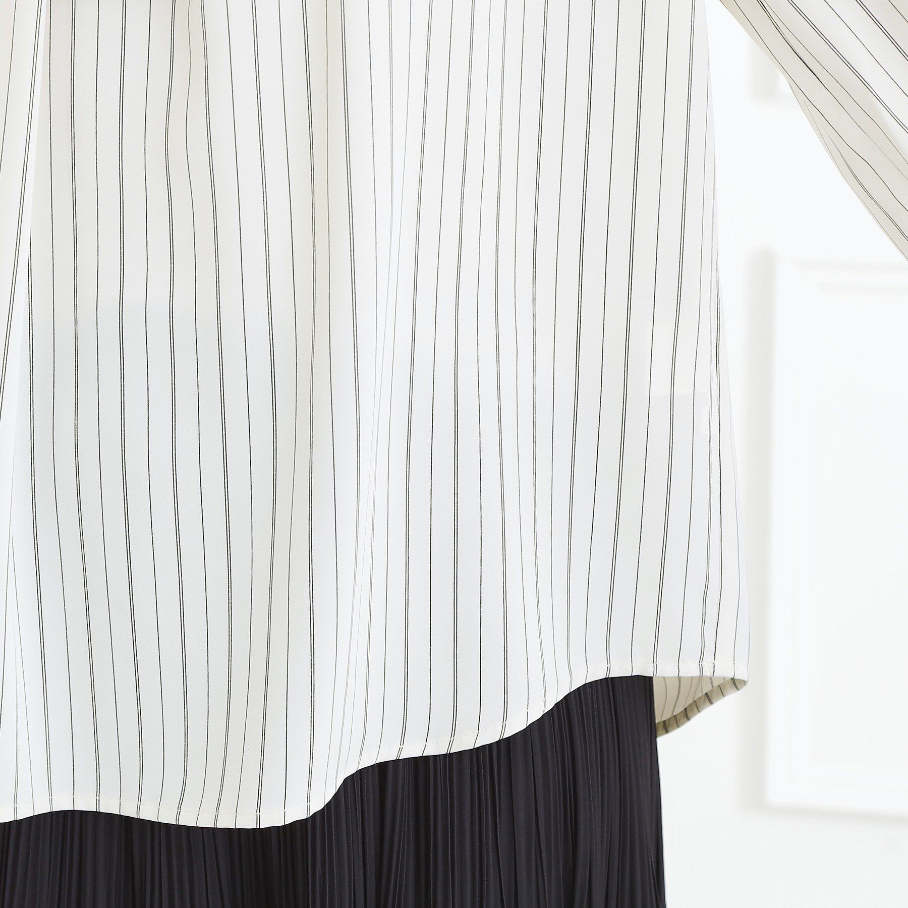 grove「【マシンウォッシュ/防シワ/UVカット】ボウタイブラウス【マルチWAY】」|シャツ・ブラウス|