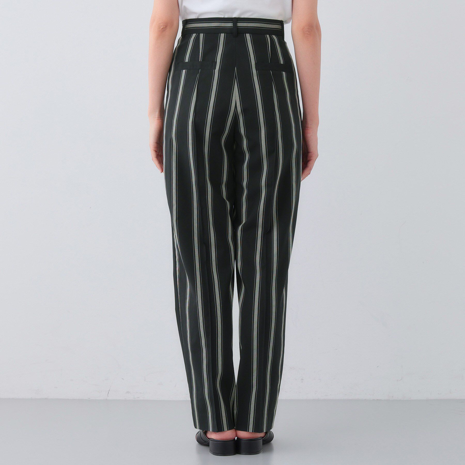 INDIVI「【日本製／SETUP可能】コットン混ゆったりめテーパードパンツ」|スーツ|