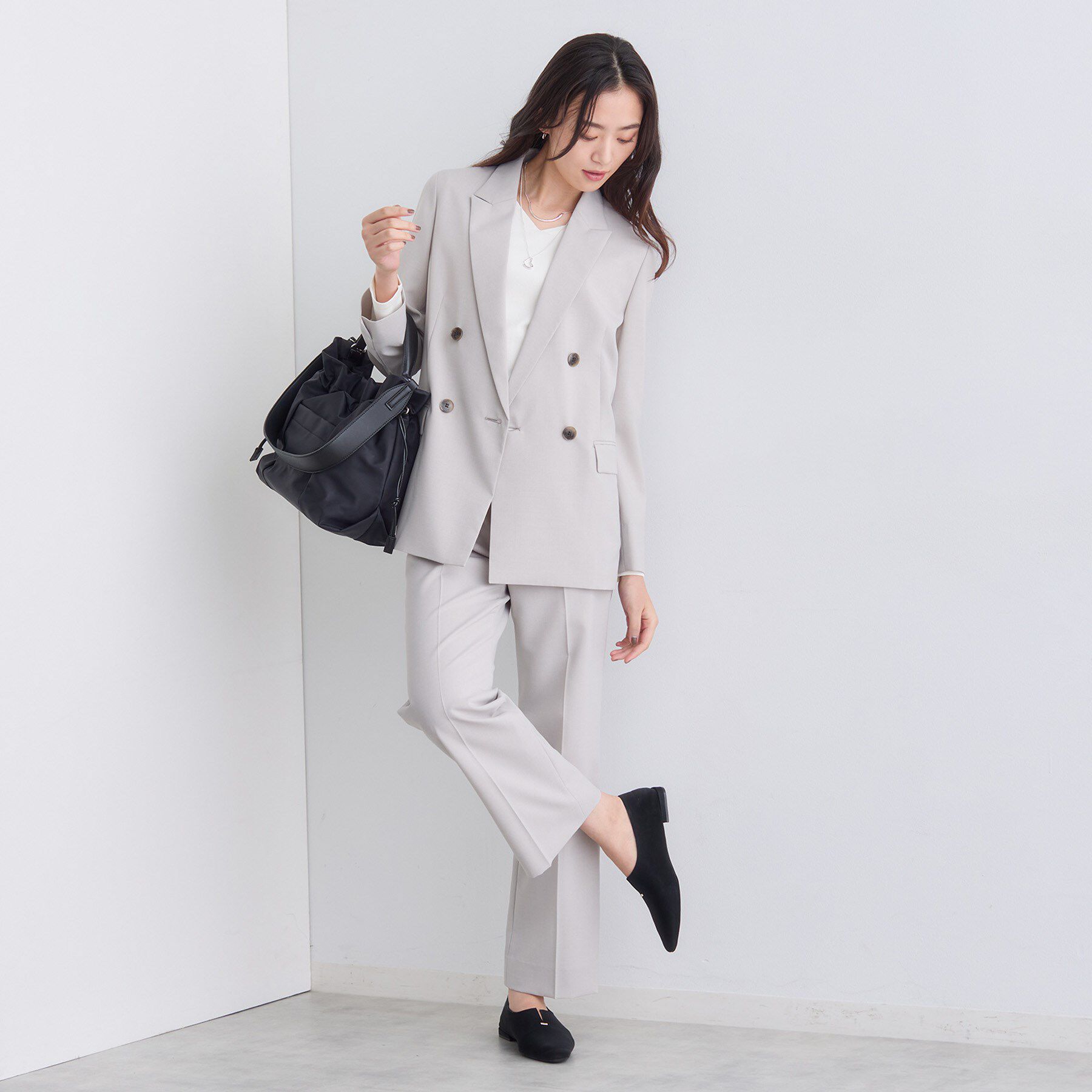 INDIVI「【洗える】Vネックコンパクトニット」|ニット・セーター|