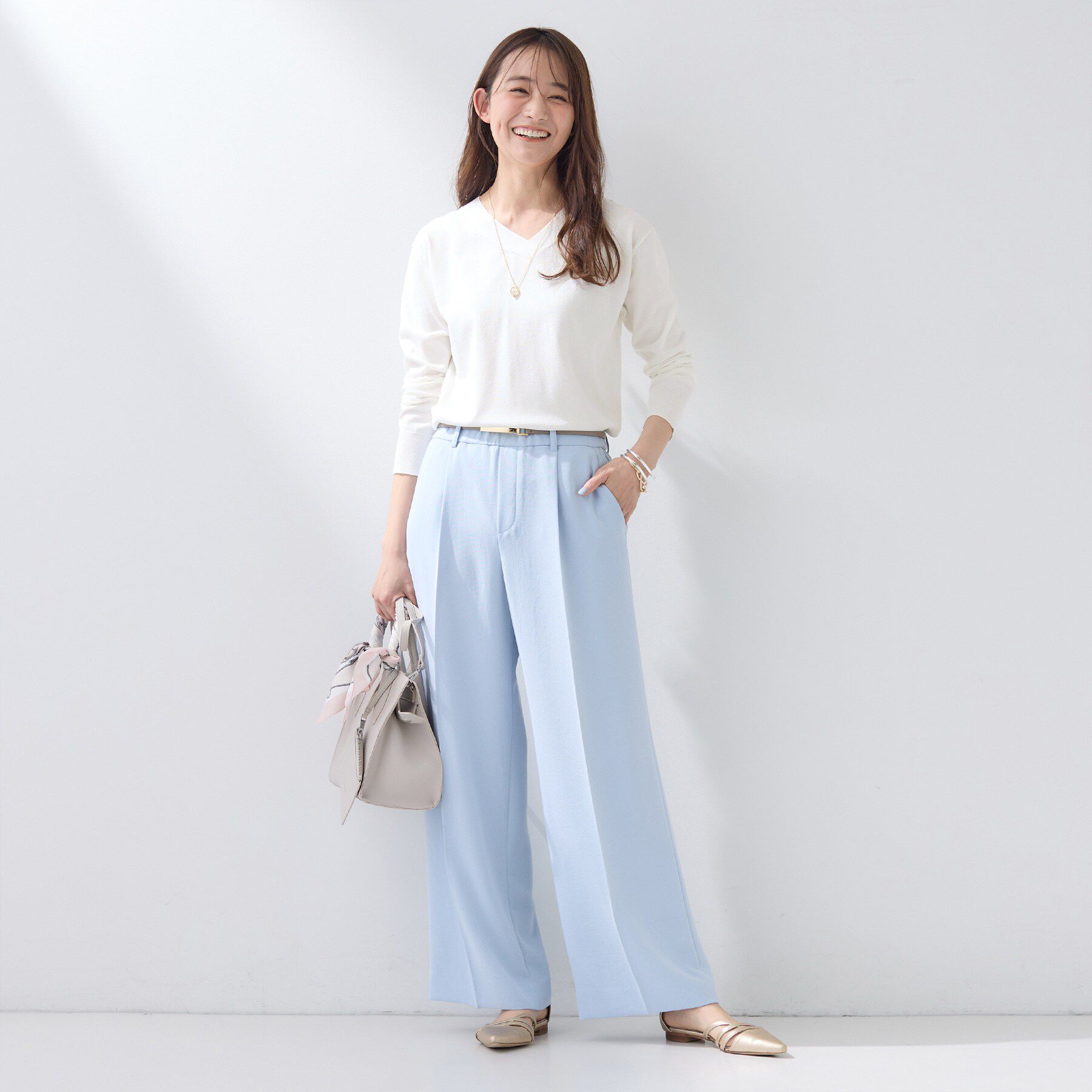 INDIVI「【シルク混】きれいめVネックニット」|ニット・セーター|