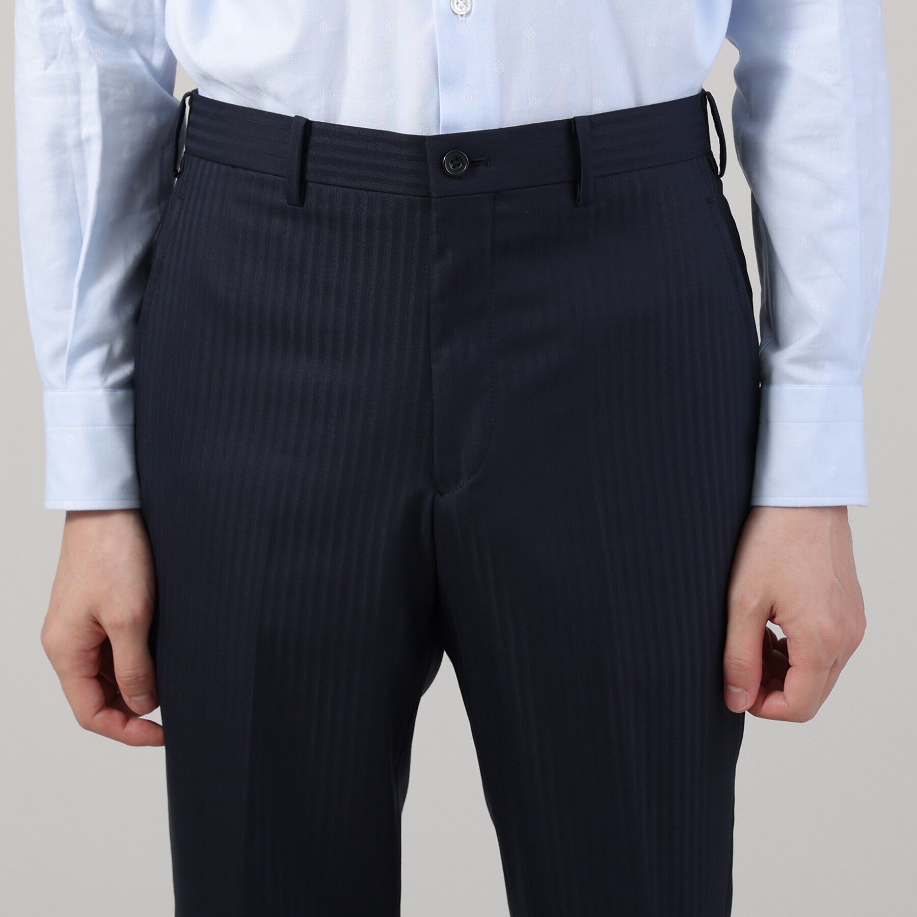 TAKEO KIKUCHI「【ナローモデル】シャイニー ヘリンボン ストライプ スーツ/3ピース対応可」|スーツ|