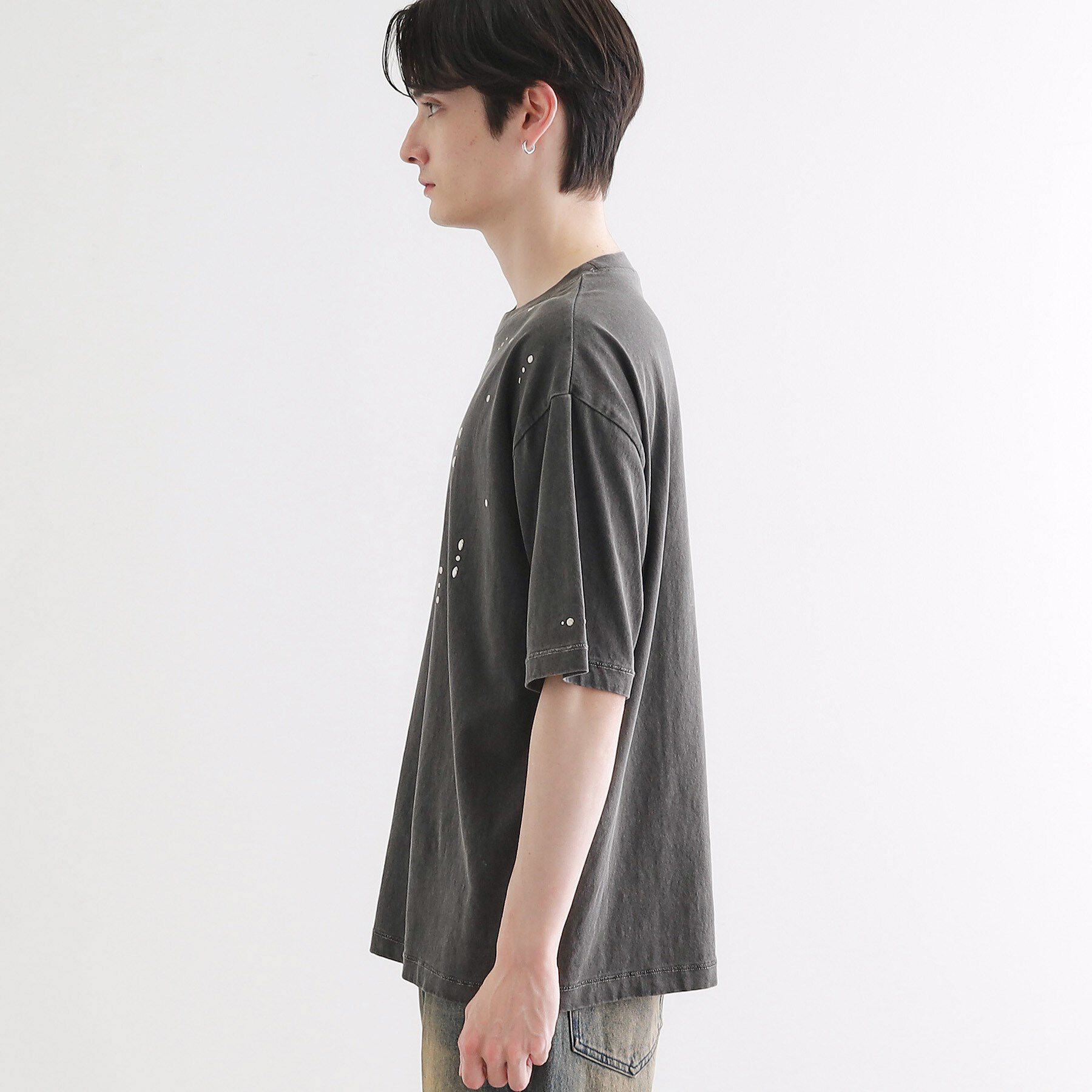 tk.TAKEO KIKUCHI「ヴィンテージライクスタッズTシャツ」|Tシャツ・カットソー|