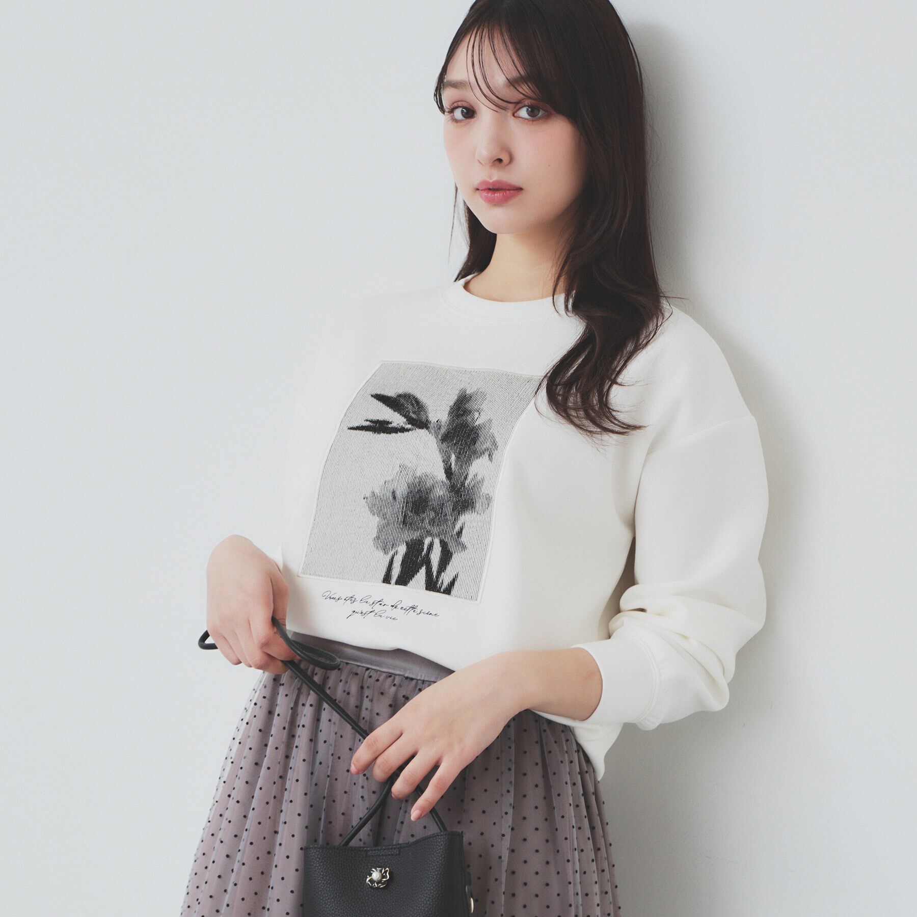 index「フォト刺繍トップス【洗濯機洗い可】」|Tシャツ・カットソー|オフホワイト(003
