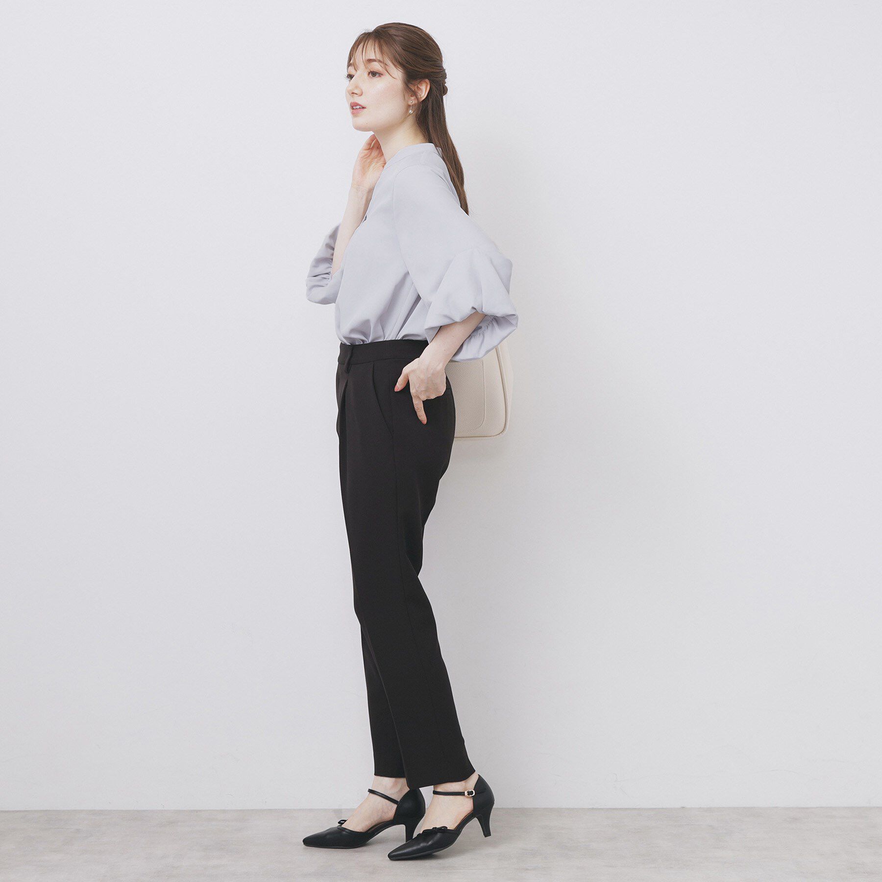 index「スキッパーバルーンスリーブブラウス【洗濯機洗い可/イージーアイロン】」|シャツ・ブラウス|