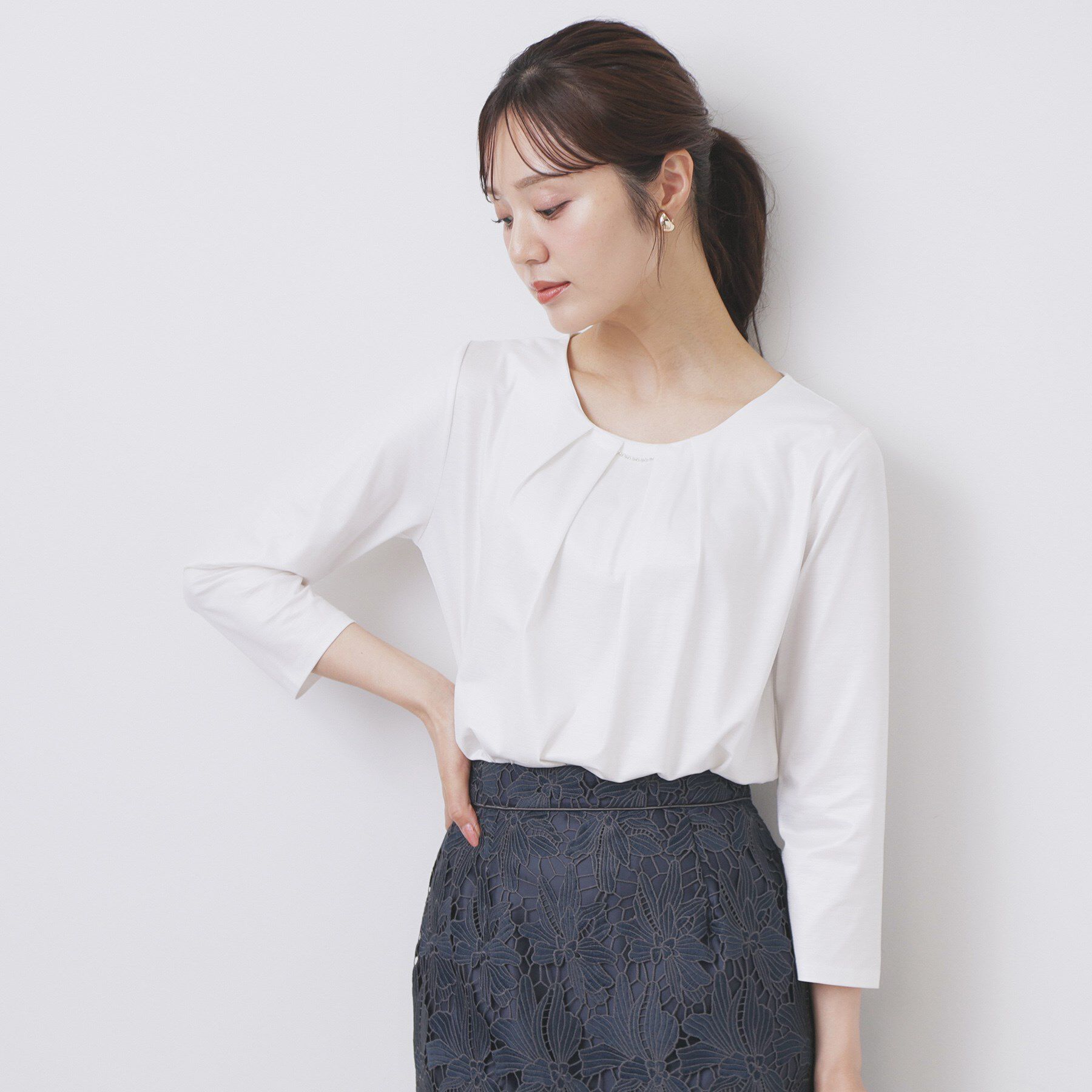 index「《S-3Lサイズ》タックビジュートップス【洗濯機洗い可】」|Tシャツ・カットソー|