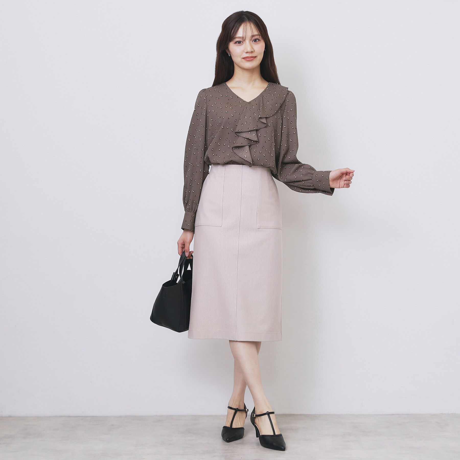 index「Vネックフリルブラウス【洗濯機OK/イージーアイロン】」|シャツ・ブラウス|