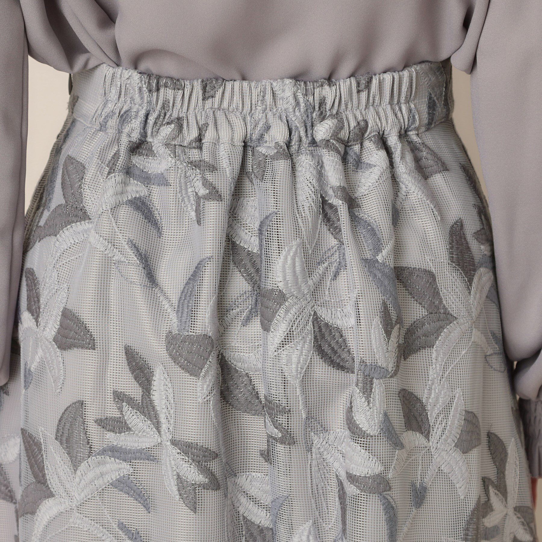 Couture broach「【花柄・きれいめ・通勤】リンドウエンブロメッシュスカート」|スカート|