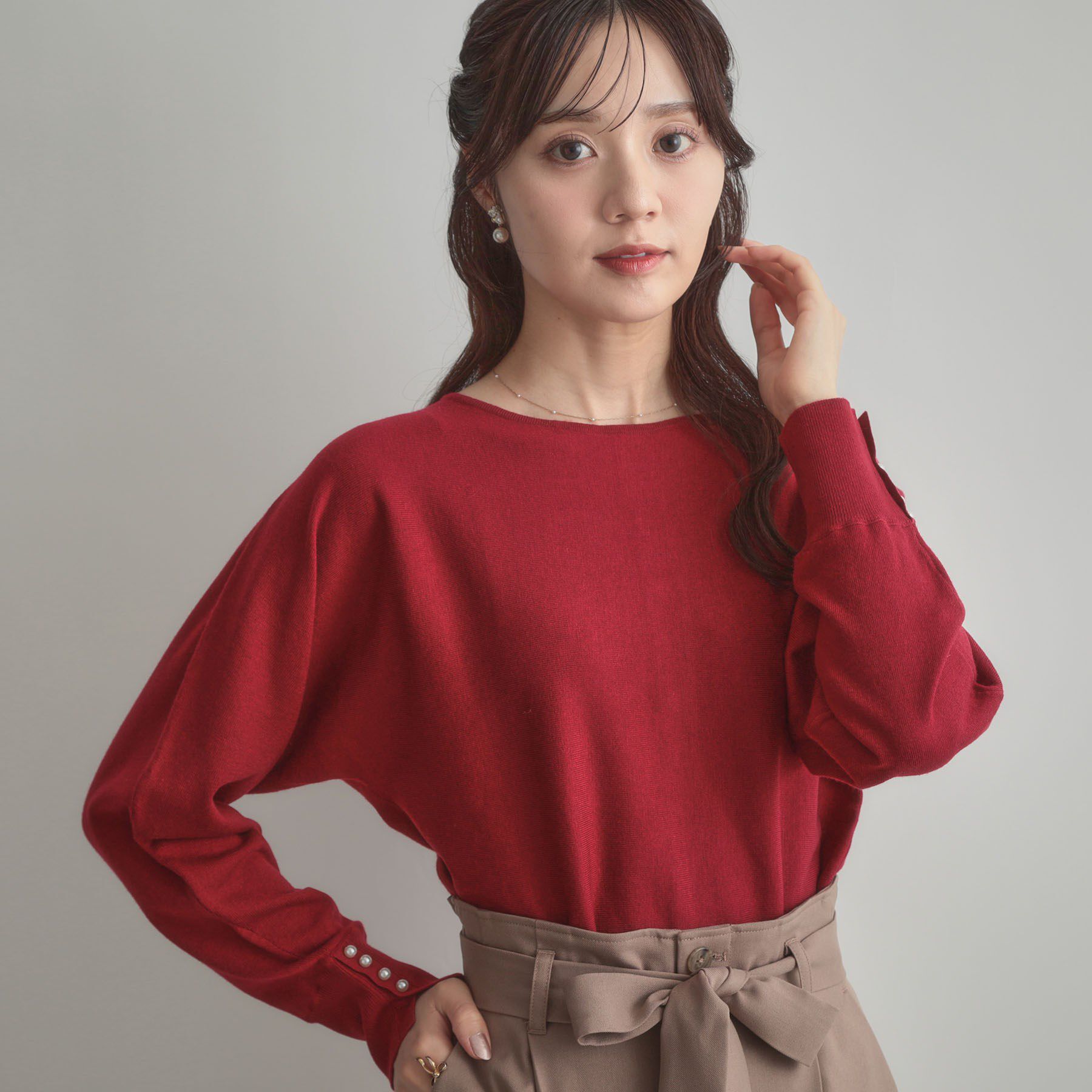 Couture broach「【大人上品・通勤・前後2WAY】バックパール調ドルマンニット」|ニット・セーター|