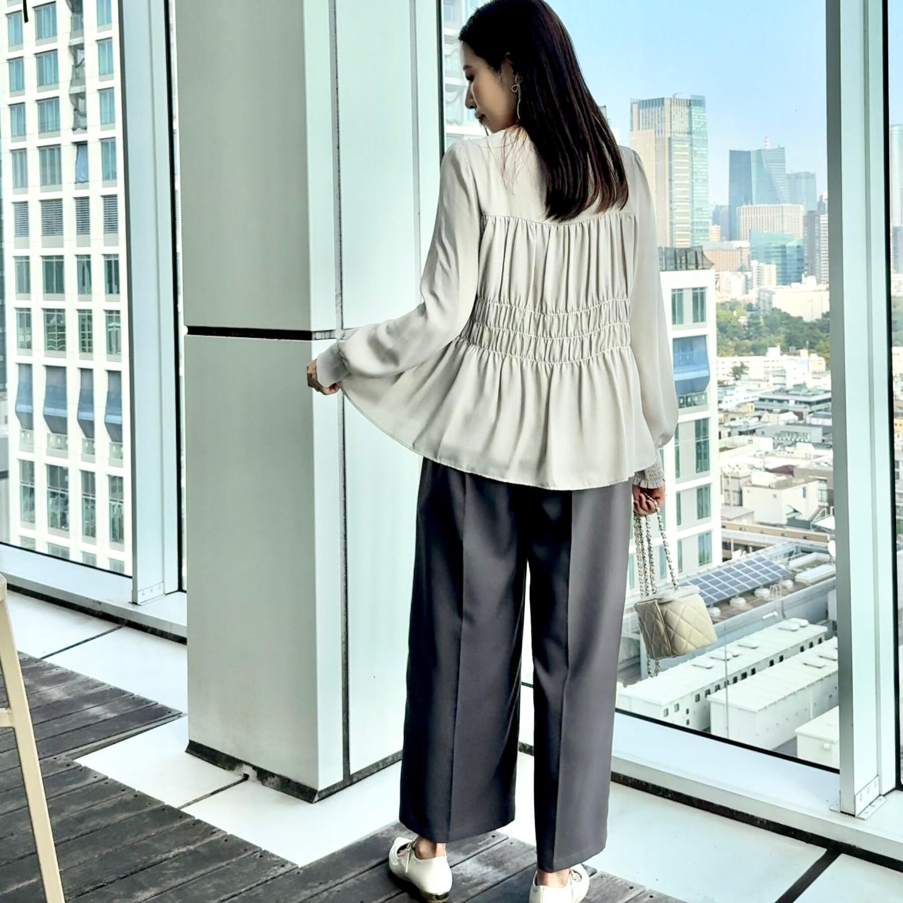 Couture broach「【マシンウォッシャブル・きれいめ・通勤】シャーリングチュニックブラウス」|シャツ・ブラウス|