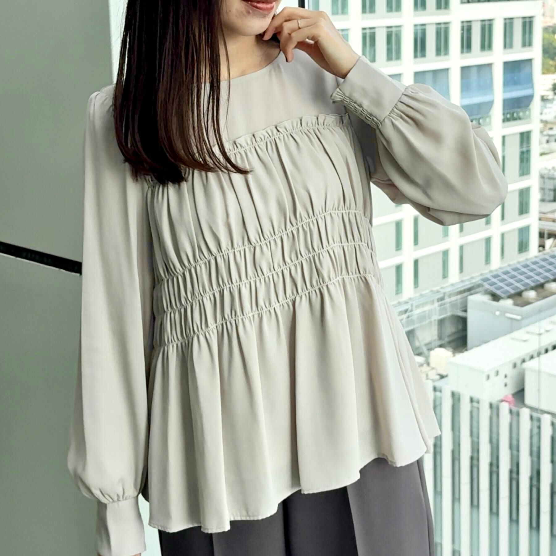 Couture broach「【マシンウォッシャブル・きれいめ・通勤】シャーリングチュニックブラウス」|シャツ・ブラウス|