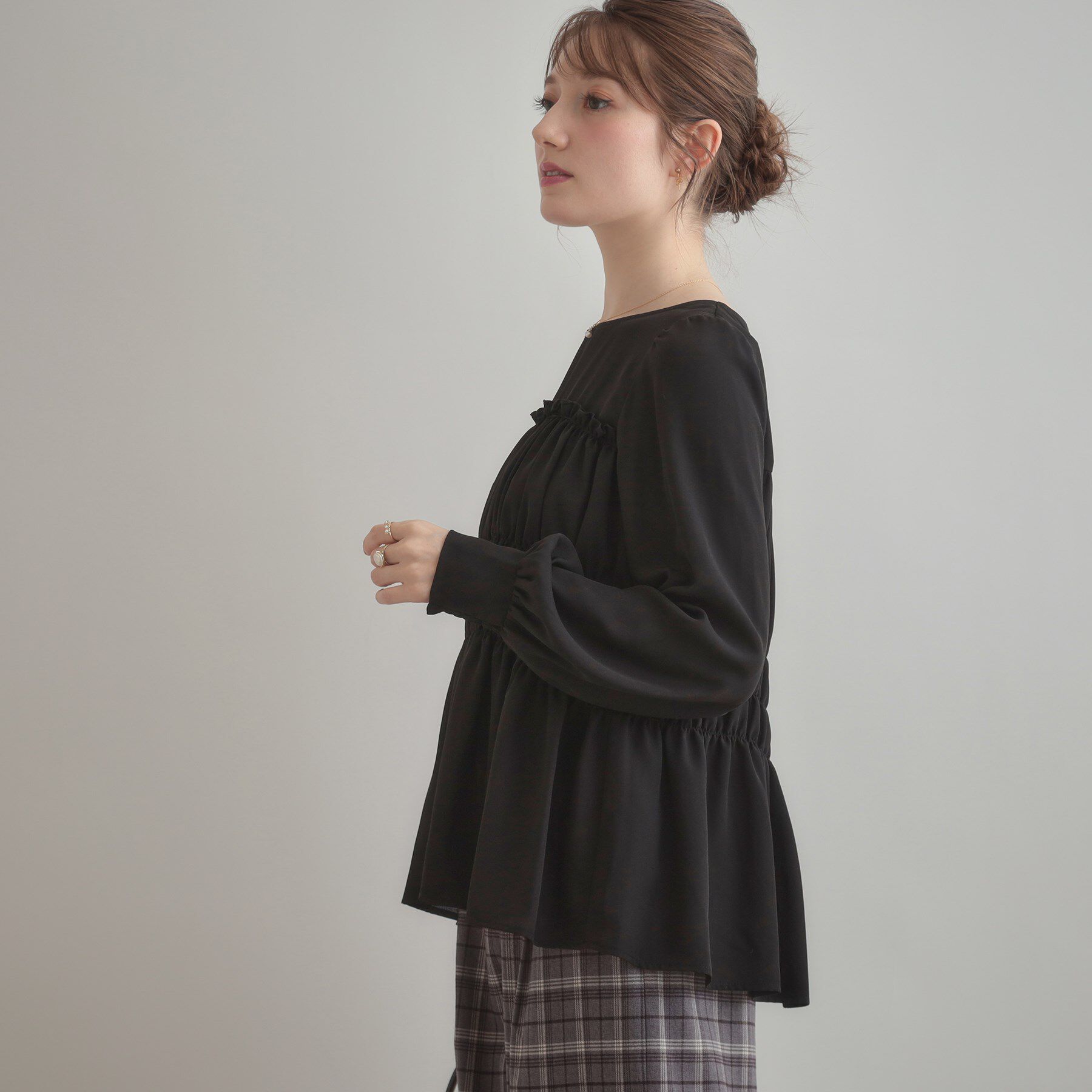 Couture broach「【マシンウォッシャブル・きれいめ・通勤】シャーリングチュニックブラウス」|シャツ・ブラウス|