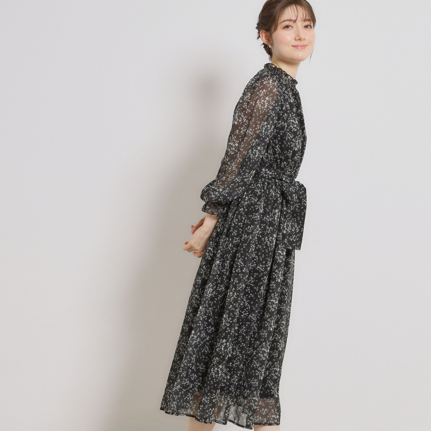 Couture broach「【洗える・着映え】楊柳小花シャーリングワンピース」|ワンピース|
