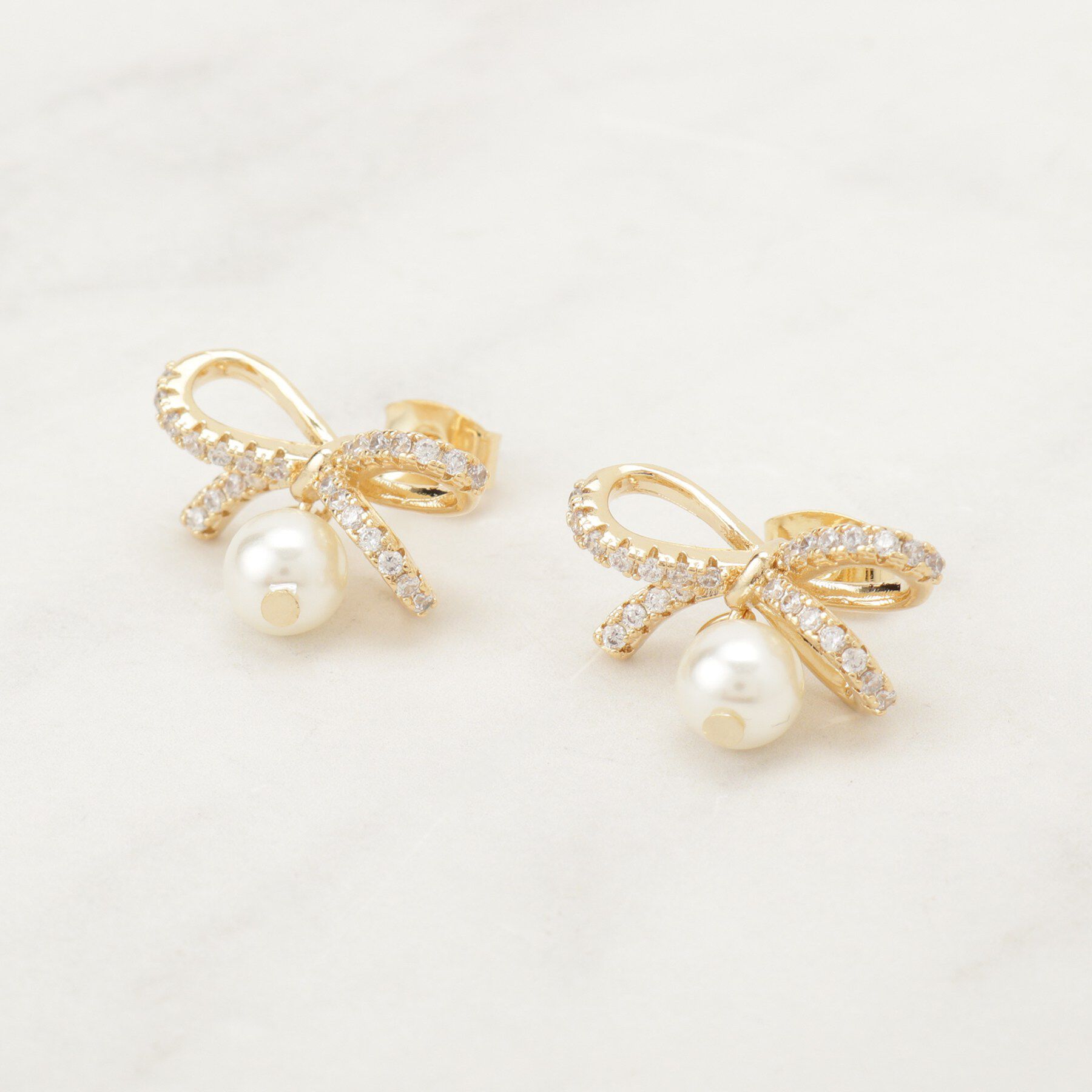 Couture broach「ビジューリボンパール調ピアス」|ピアス|