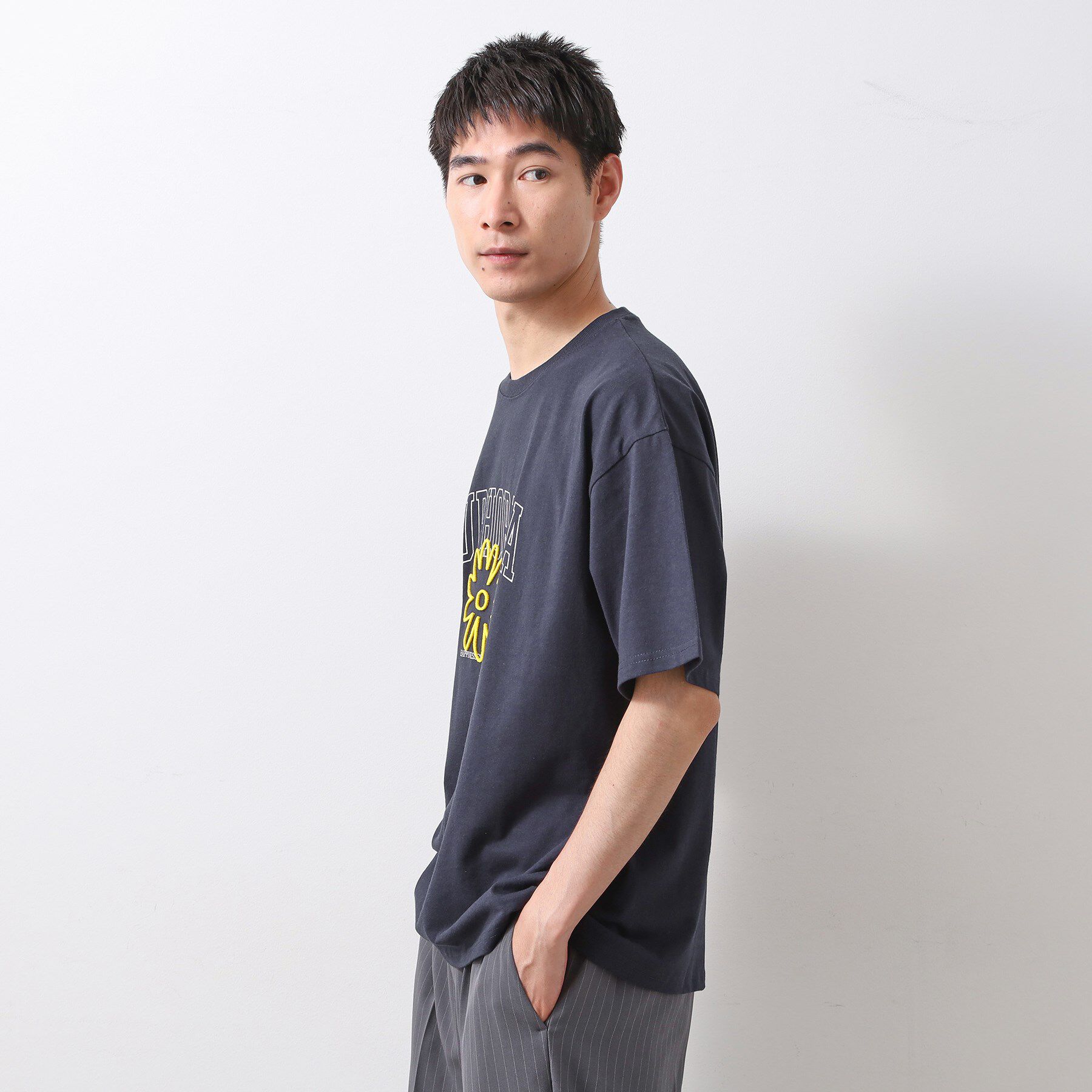THE SHOP TK「刺繍ロゴ半袖Ｔシャツ　【洗濯機OK/ユニセックス】」|Tシャツ・カットソー|