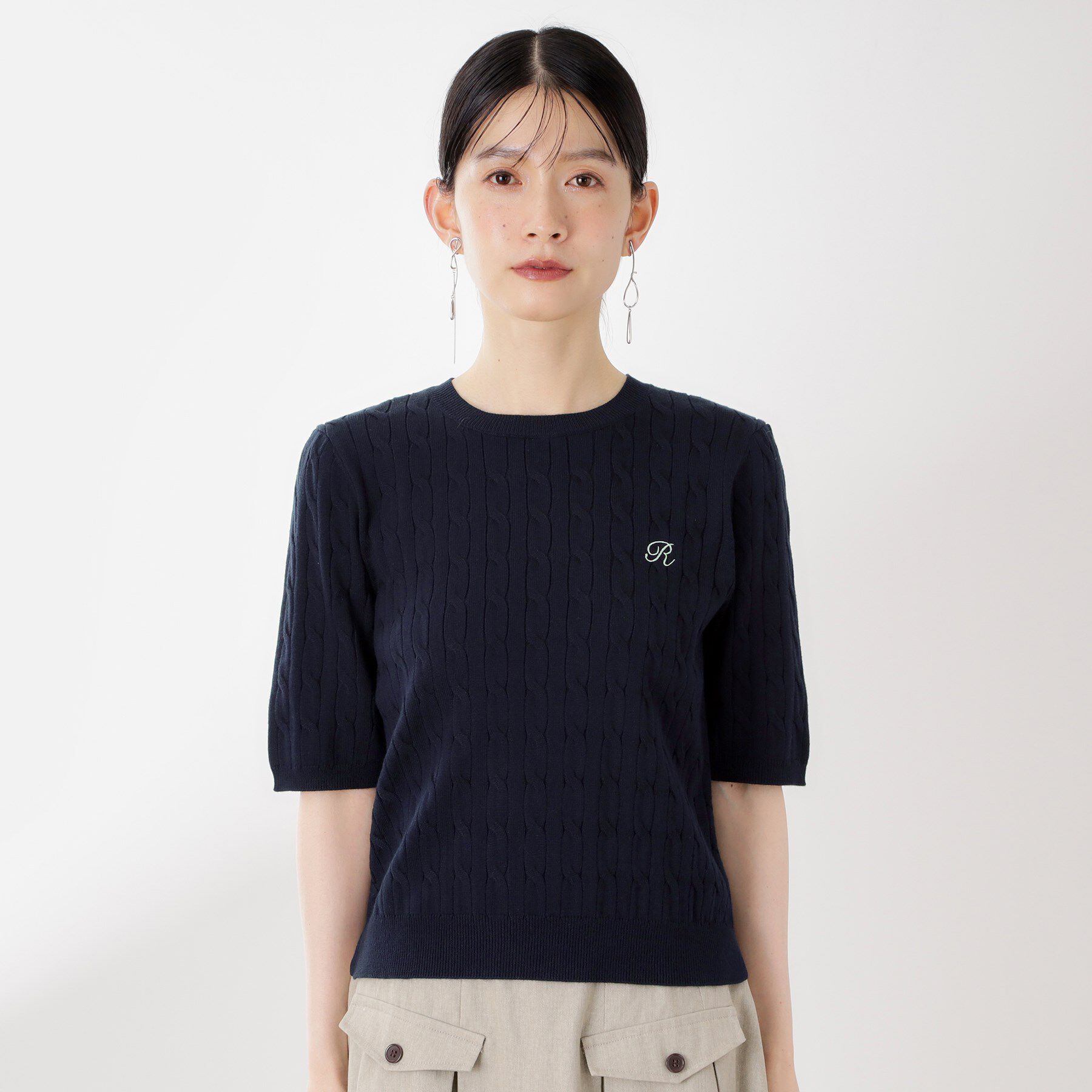THE SHOP TK「ワンポイント刺繍ケーブル半袖ニット【洗濯機OK】」|ニット・セーター|