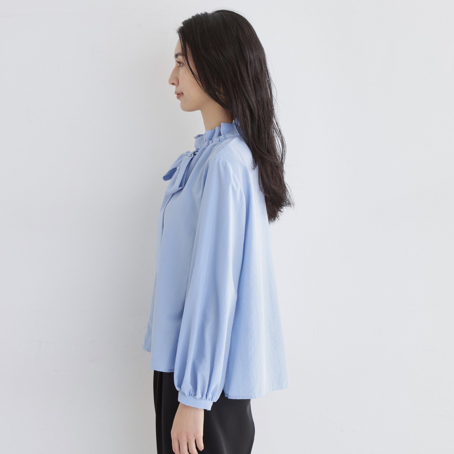 THE SHOP TK「【通勤にもカジュアルにも】ギャザーリボンタイブラウス」|シャツ・ブラウス|