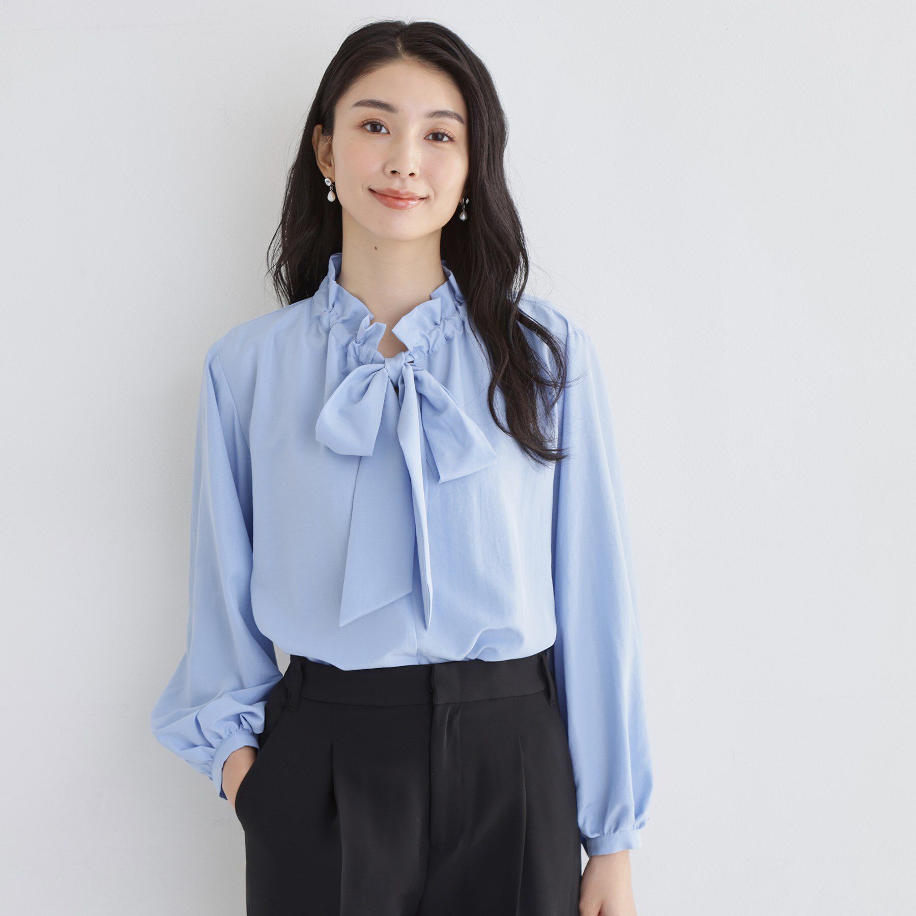 THE SHOP TK「【通勤にもカジュアルにも】ギャザーリボンタイブラウス」|シャツ・ブラウス|