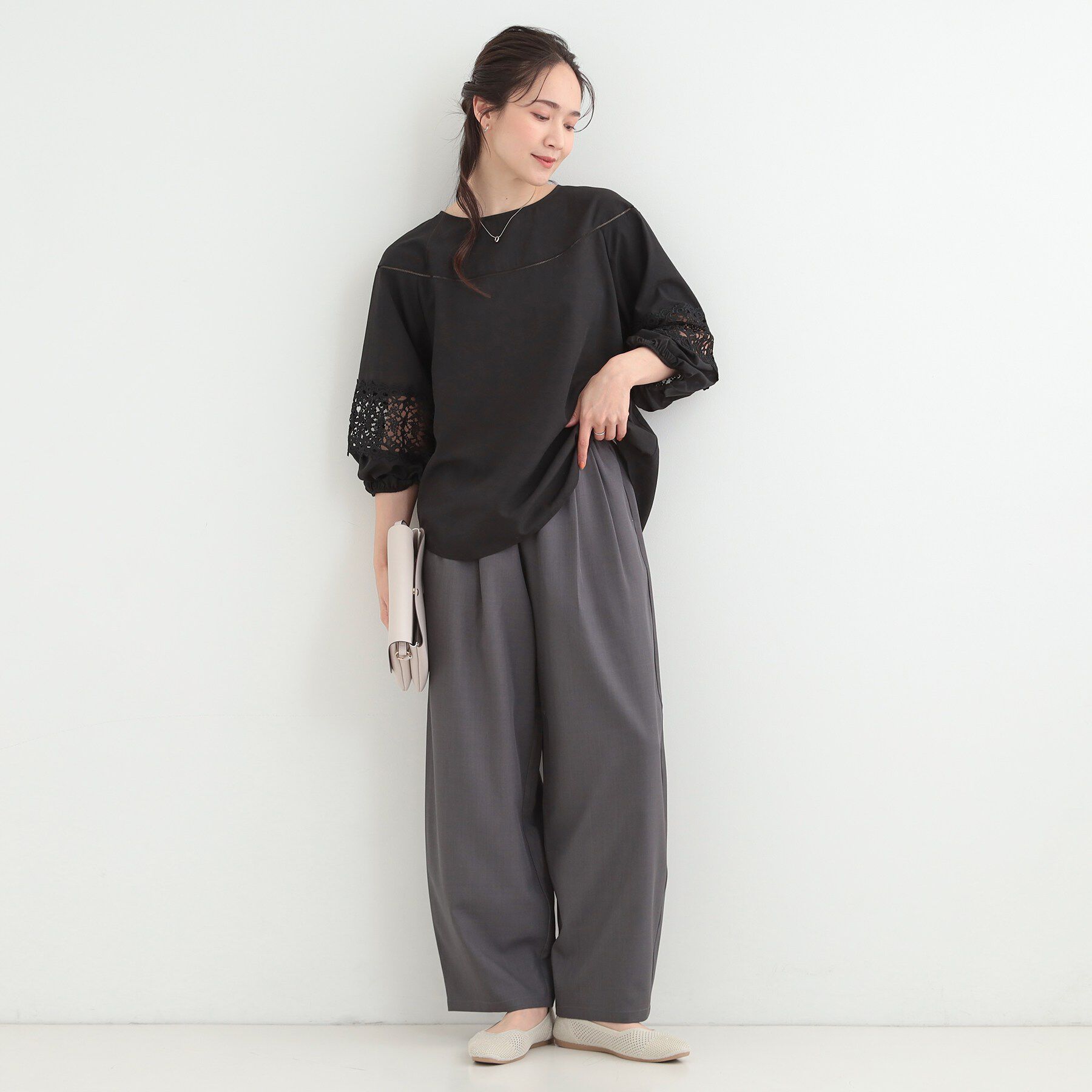 SHOO･LA･RUE「【洗濯機可/S-LL】インせず着られる 透かし編み柄が上品な レース切替ブラウス」|シャツ・ブラウス|