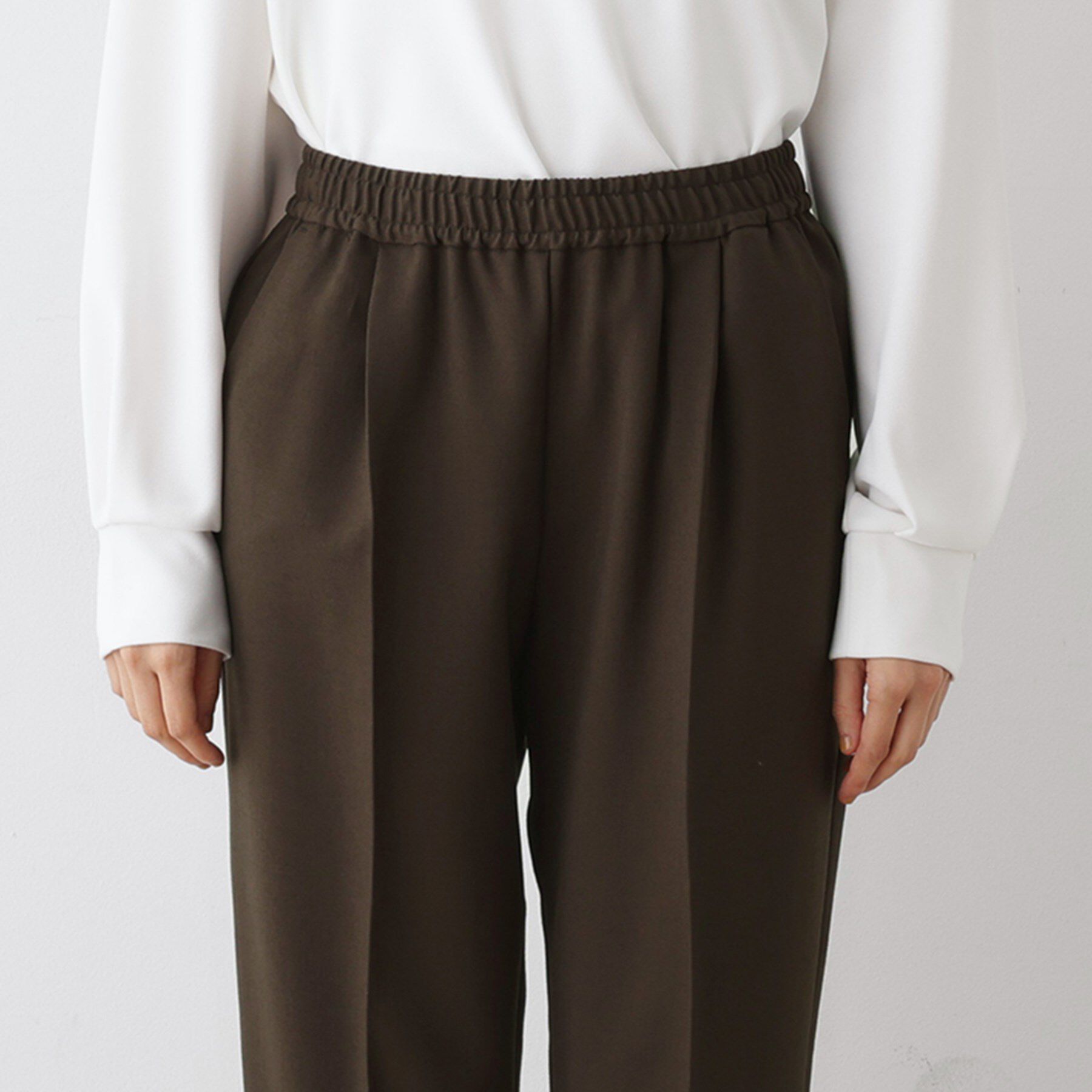 Dessin「【ウエストゴム・洗える】コンフォートテーパードパンツ」|その他|