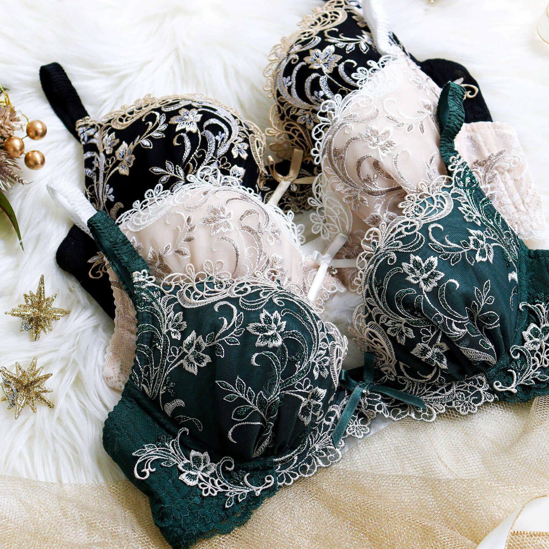 Risa Magli「アンシェラ ブラジャー（B-D）＜V Make Type＞」|インナー|