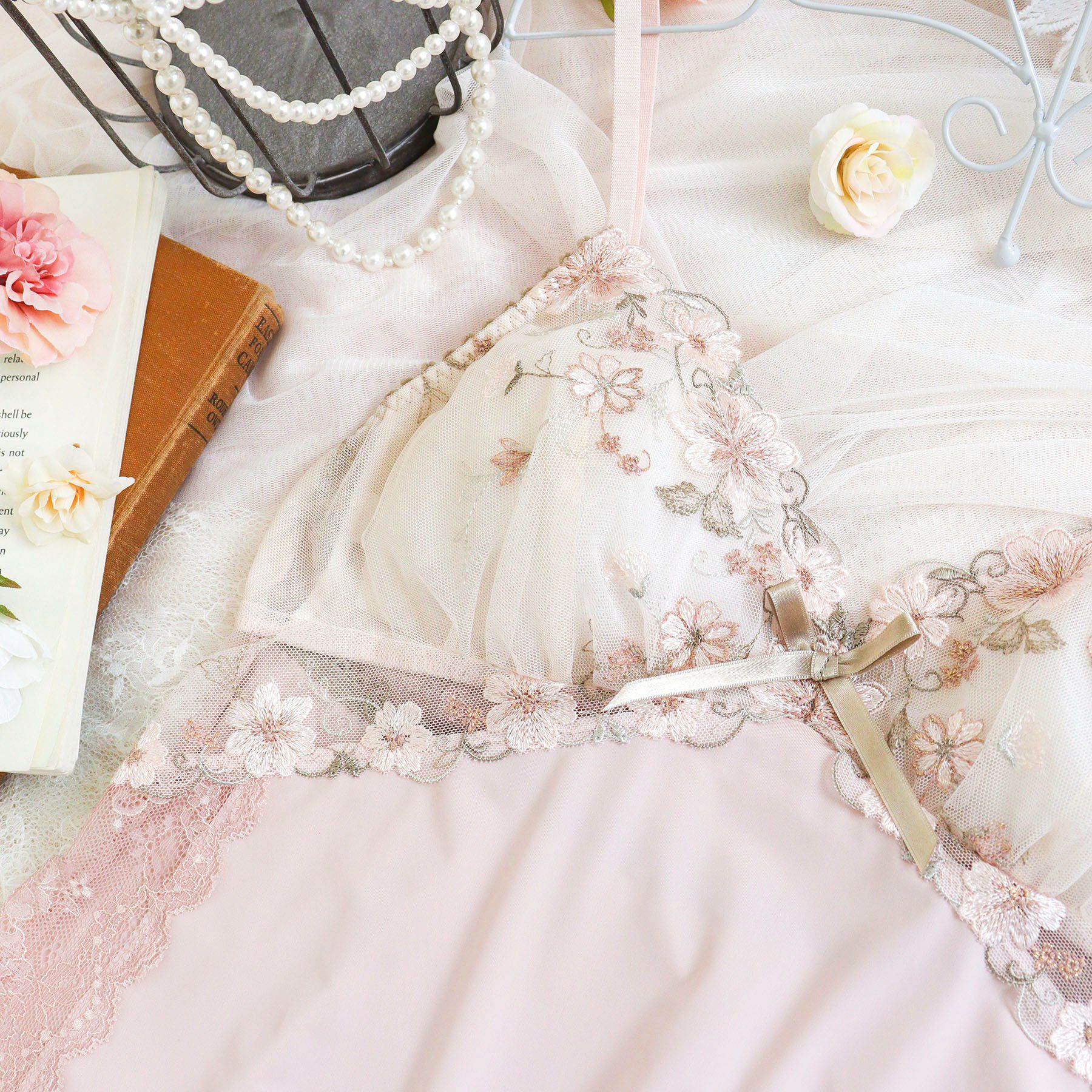 Risa Magli「ジア カップ付スリップ」|キャミソール|