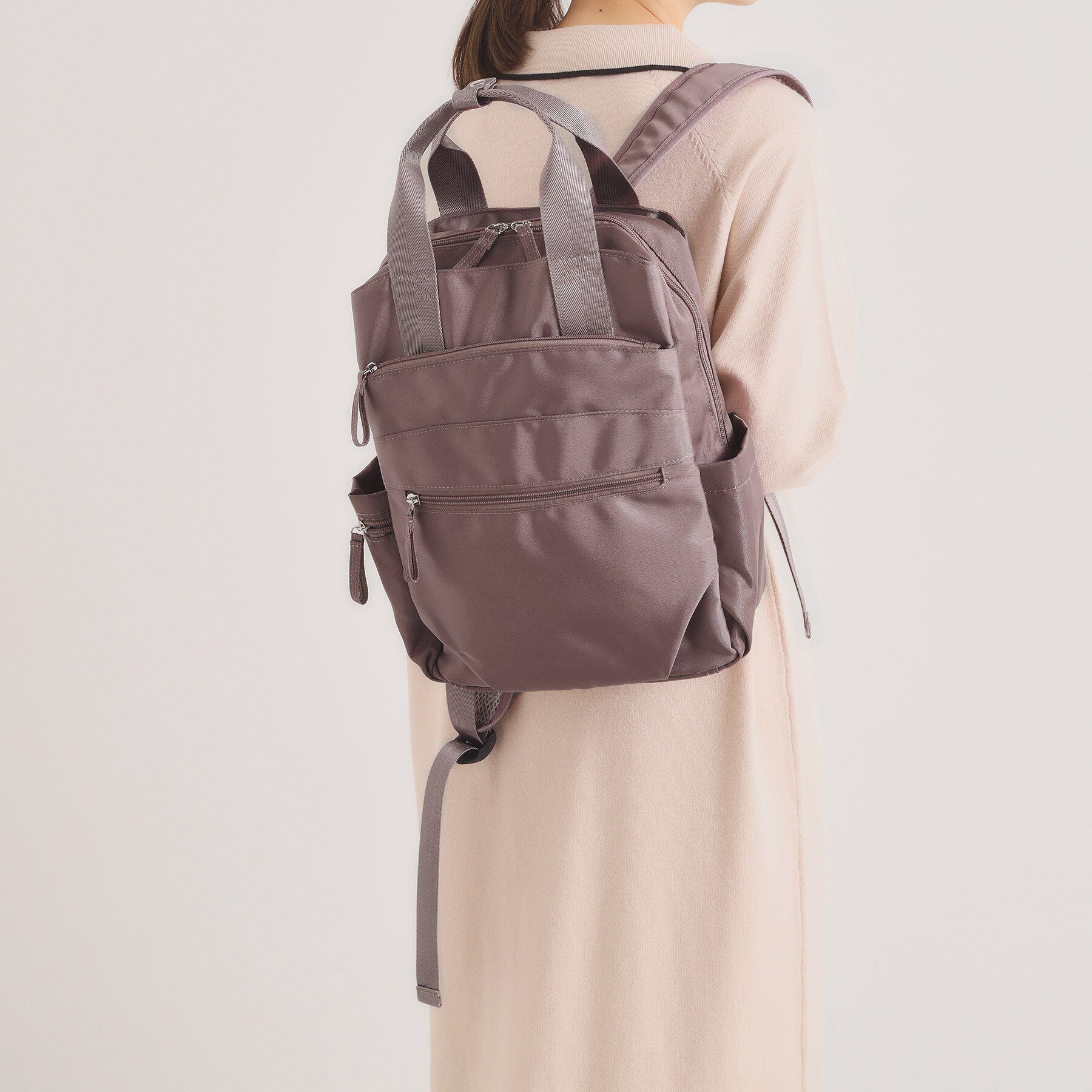 ITS&rsquo;DEMO「＜人間工学＞撥水リュック」|リュック|ピンク(072)