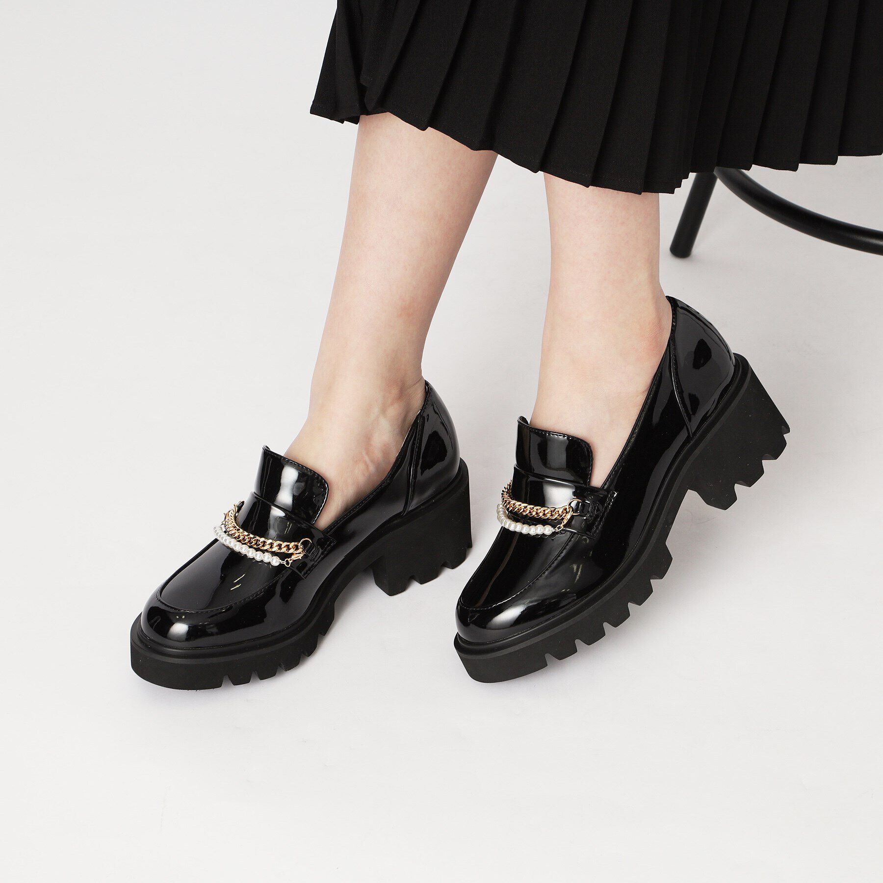 ESPERANZA「チェーン＆パール調モチーフローファー 24SS」|パンプス|