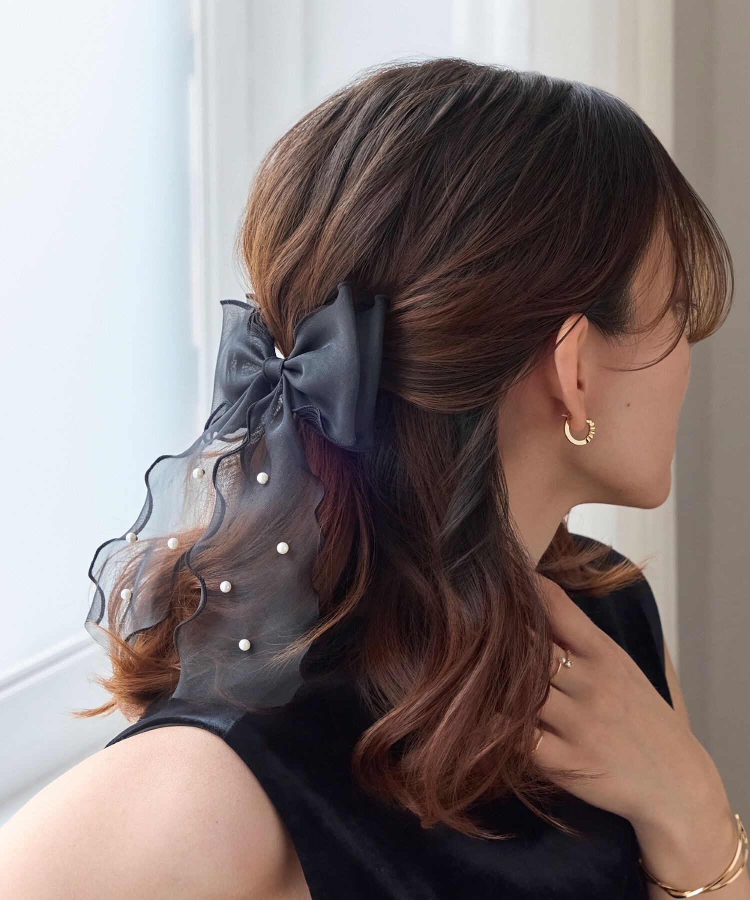 Phoebe「フレアリボンドットパールヘアゴム　ブラック」|ヘアゴム・シュシュ|