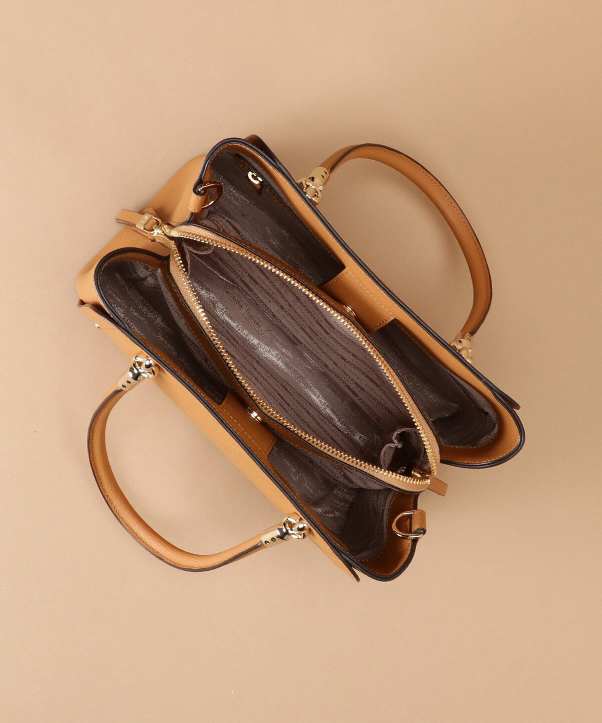 Samantha Thavasa「アベクトワ レザースクエアトートバッグ 小サイズ」|トートバッグ|