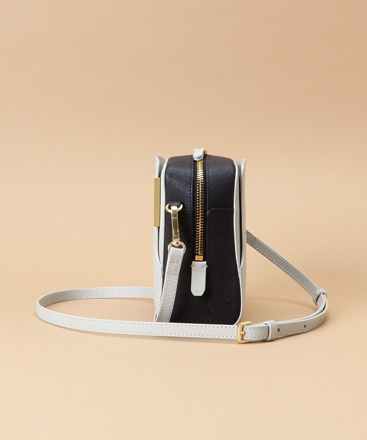 Samantha Thavasa「Pomme d'espoir ポムディスポワール バイカラーショルダーバッグ」|ショルダー・メッセンジャー|