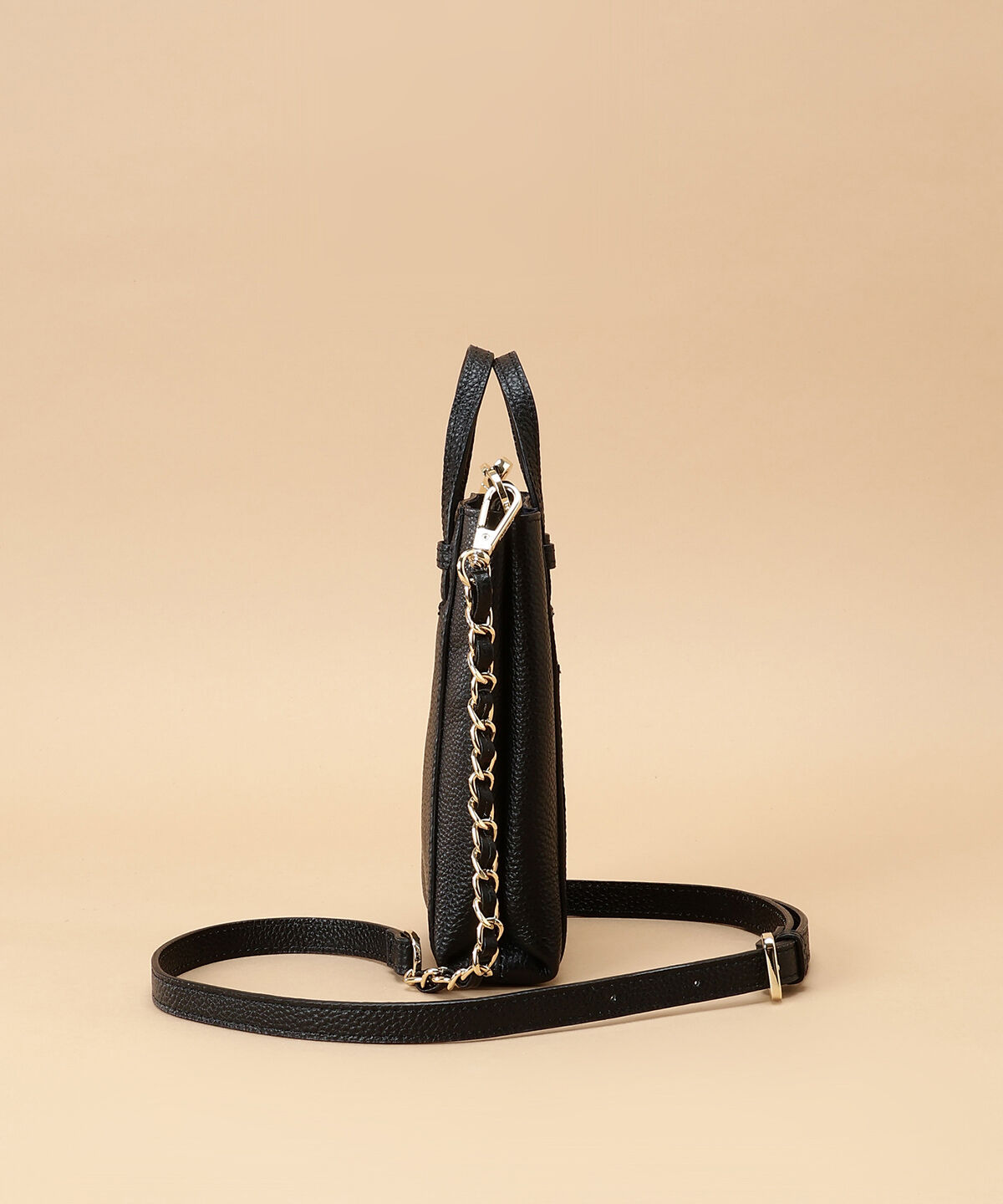 Samantha Thavasa「シンプルスクエア型 レザーミニショルダーバッグ」|ショルダー・メッセンジャー|