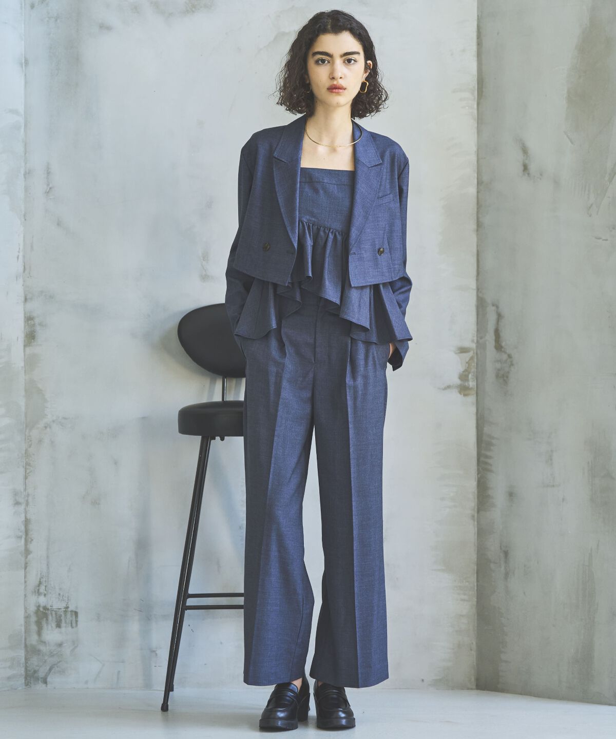 アンドクチュール「シャンブレーバックリボンショートジャケット」|テーラードジャケット|