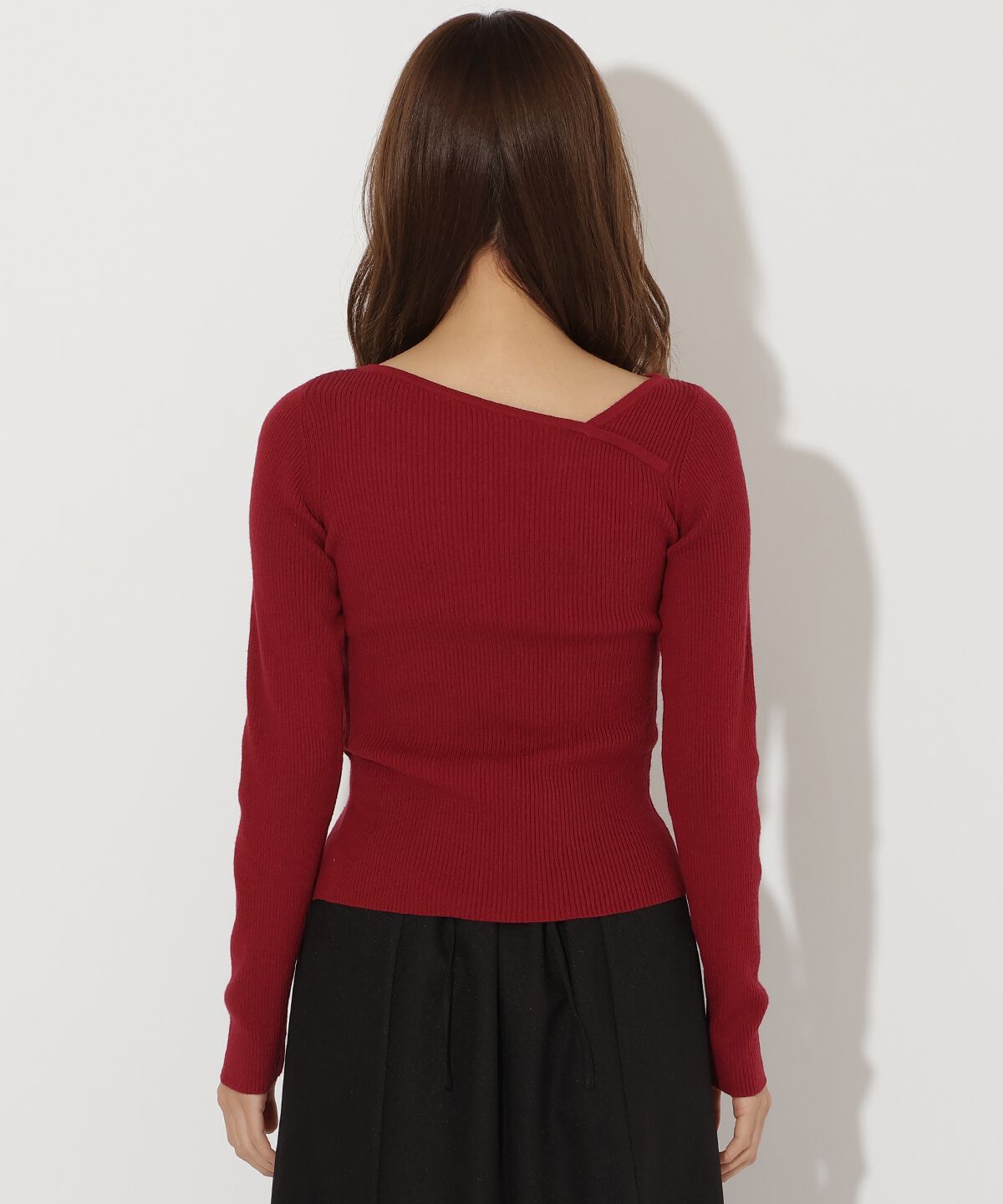 アンドクチュール「アシメＶネック長袖プルオーバー」|ニット・セーター|