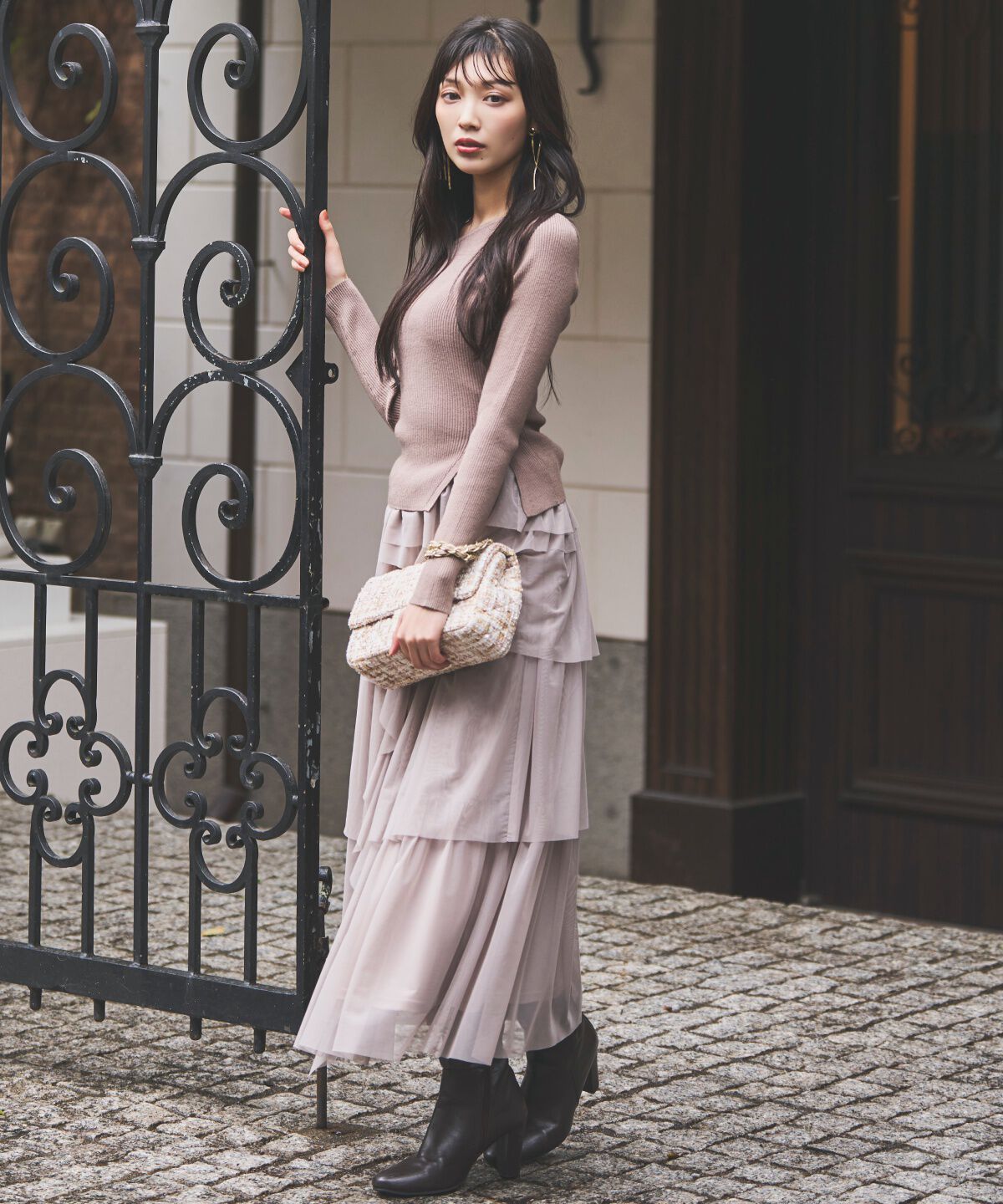 アンドクチュール「アシメＶネック長袖プルオーバー」|ニット・セーター|