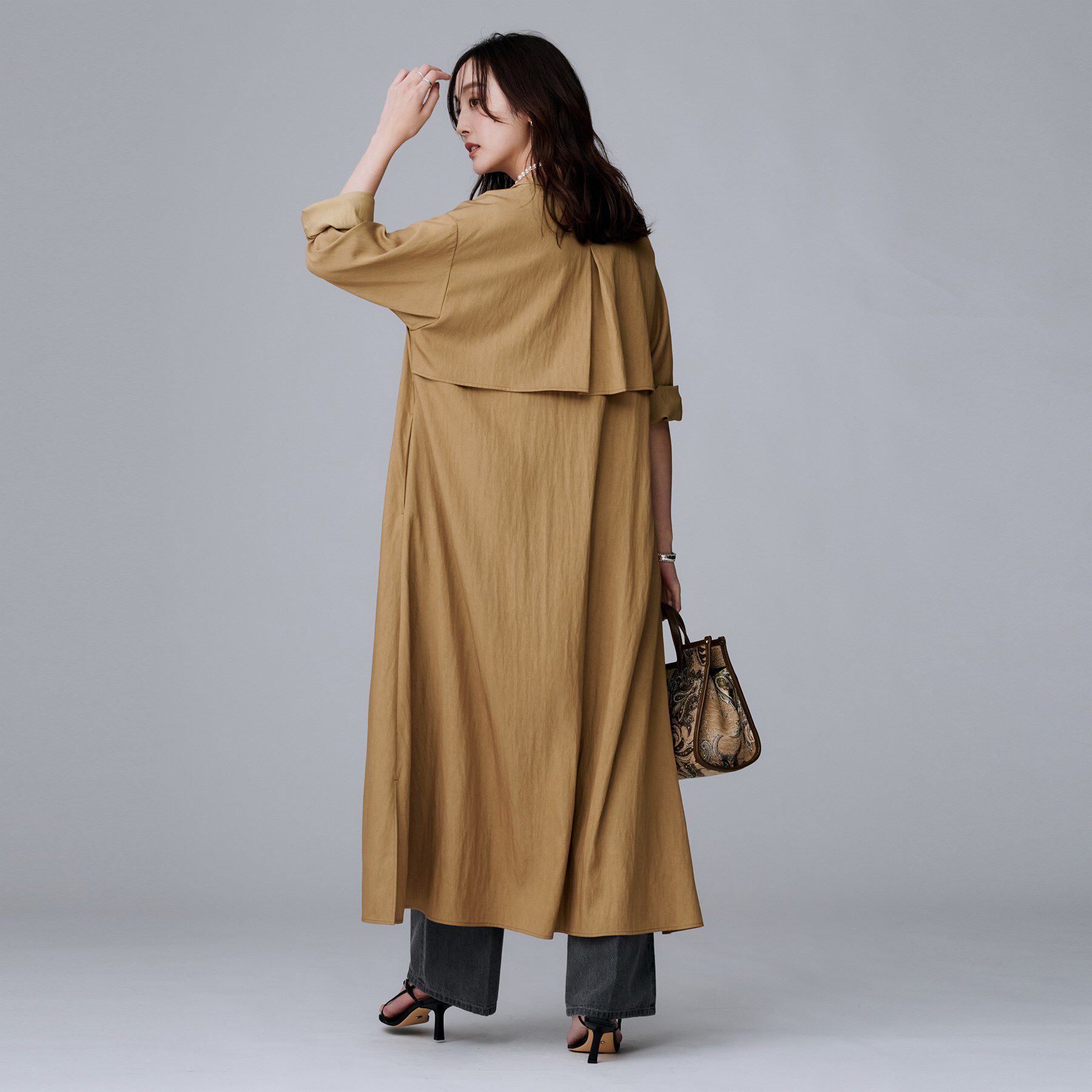 UNTITLED「【前開きボタン/ベルト付/羽織シャツ/】2WAYトレンチ風ワンピース」|ワンピース|